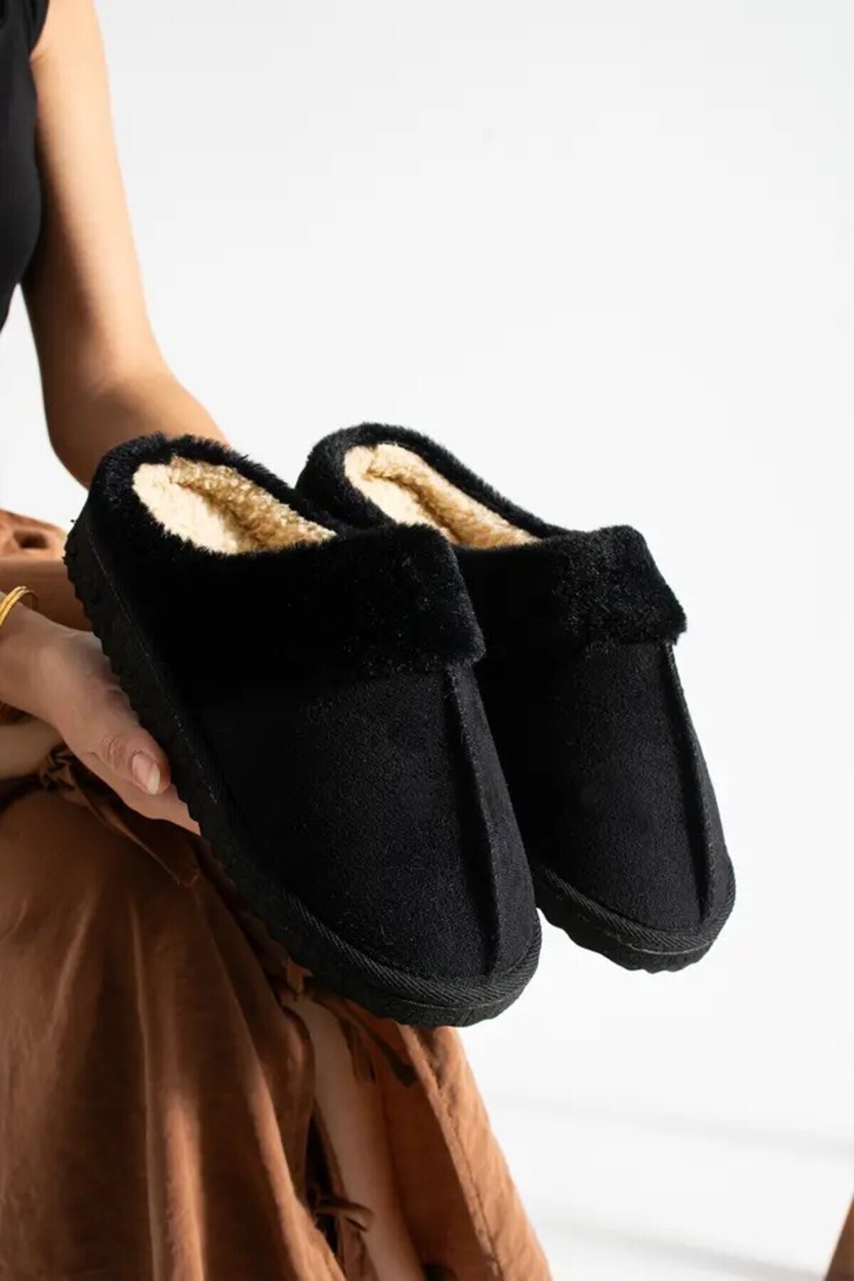 Jackers Stylish Winter Slippers with Fur Inside, Suede Upper and Feather Deta...