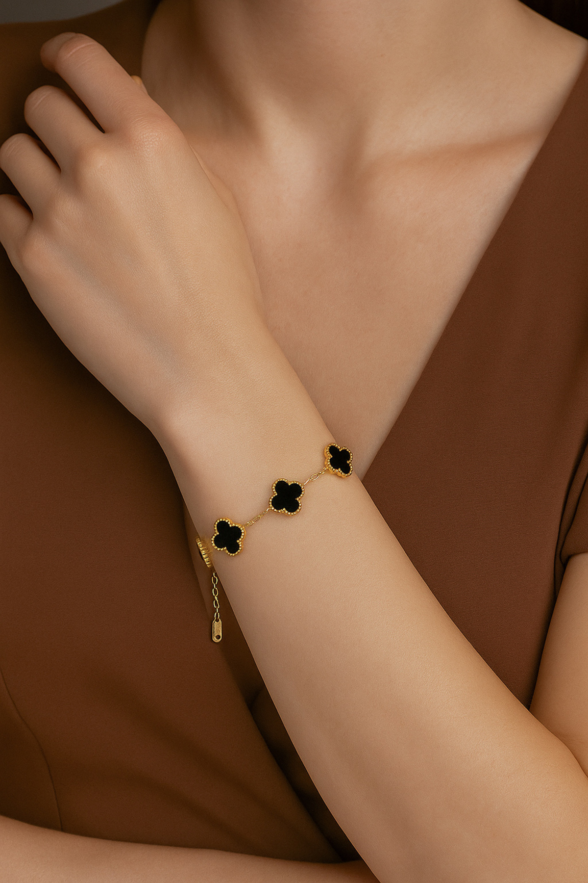The Collection Kararmaz Gold Çelik Bileklik görsel 3