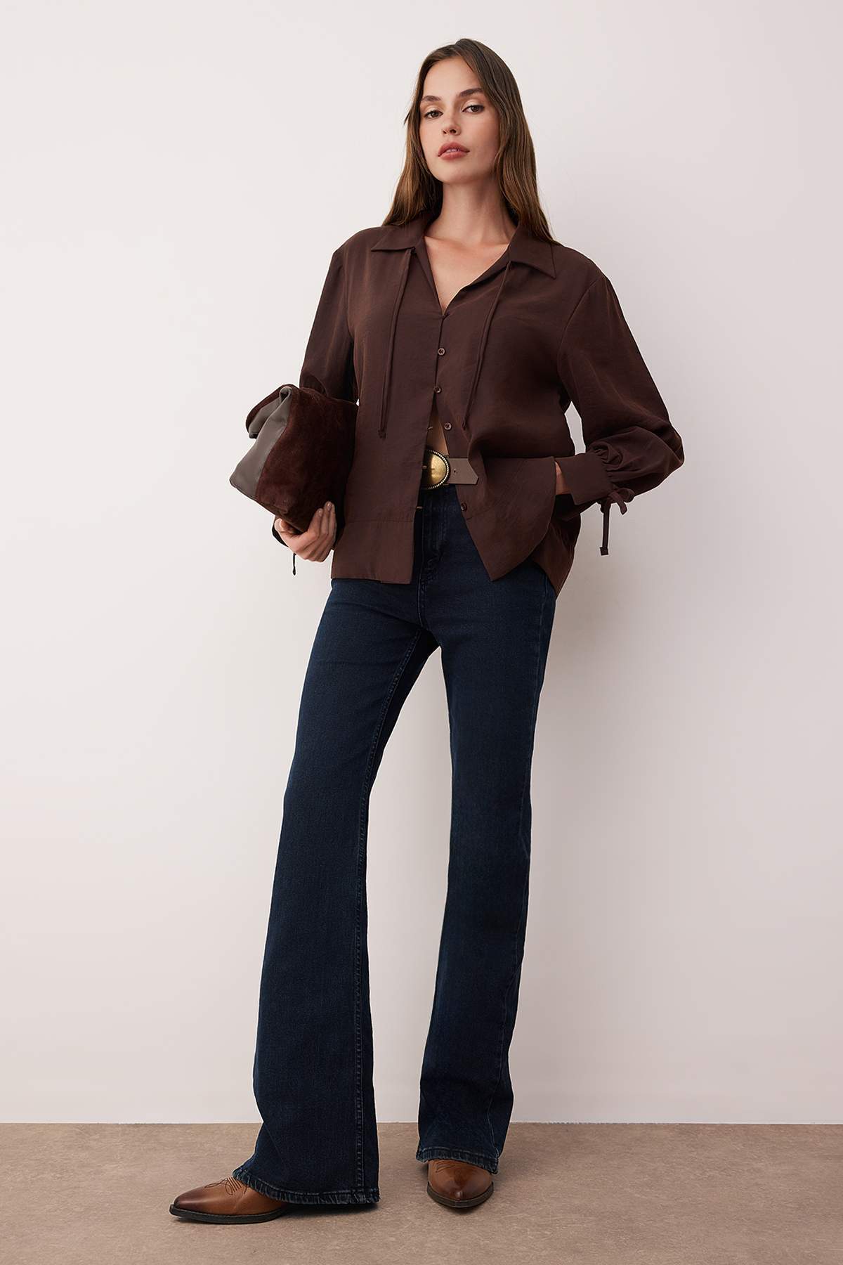 Trendyolmilla  Sustainable Koyu Kahverengi Boho Modal Bağlama Detaylı Oversize Modal Gömlek TWOAW26GO00080 - Görsel 5