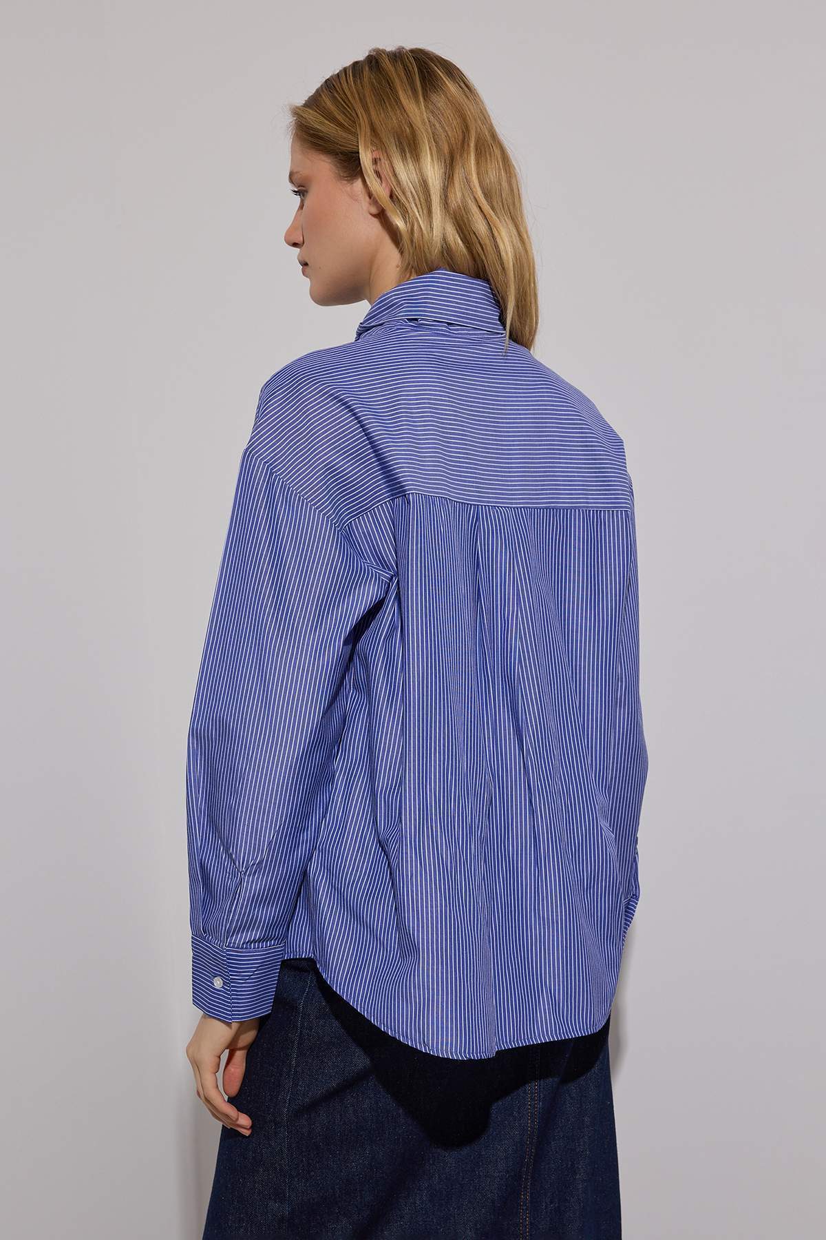 Trendyolmilla  Lacivert Çizgili Fular Bağlamalı Gömlek TWOAW26GO00046 - Görsel 6