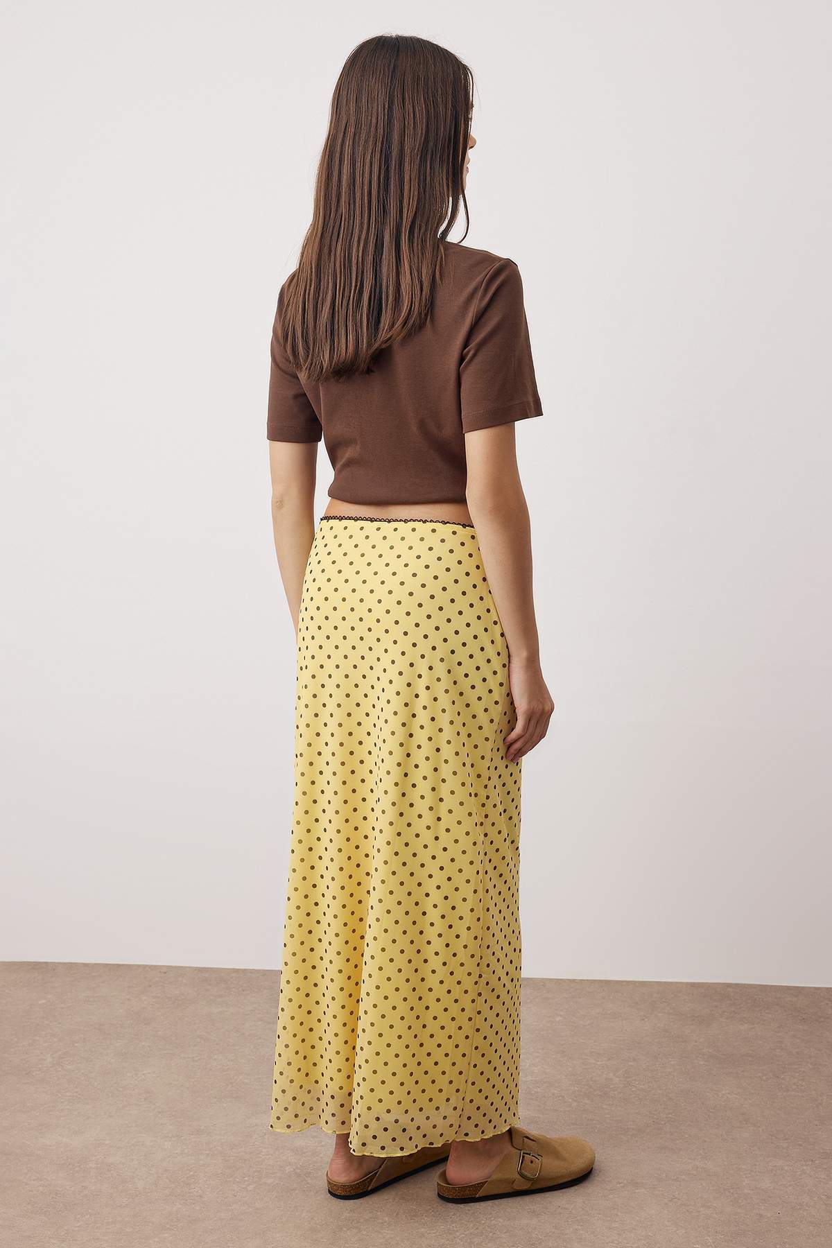 Trendyolmilla  Sarı Puantiye Desenli Tül Dantel detaylı Esnek Etek TWOSS25ET00153 - Görsel 5