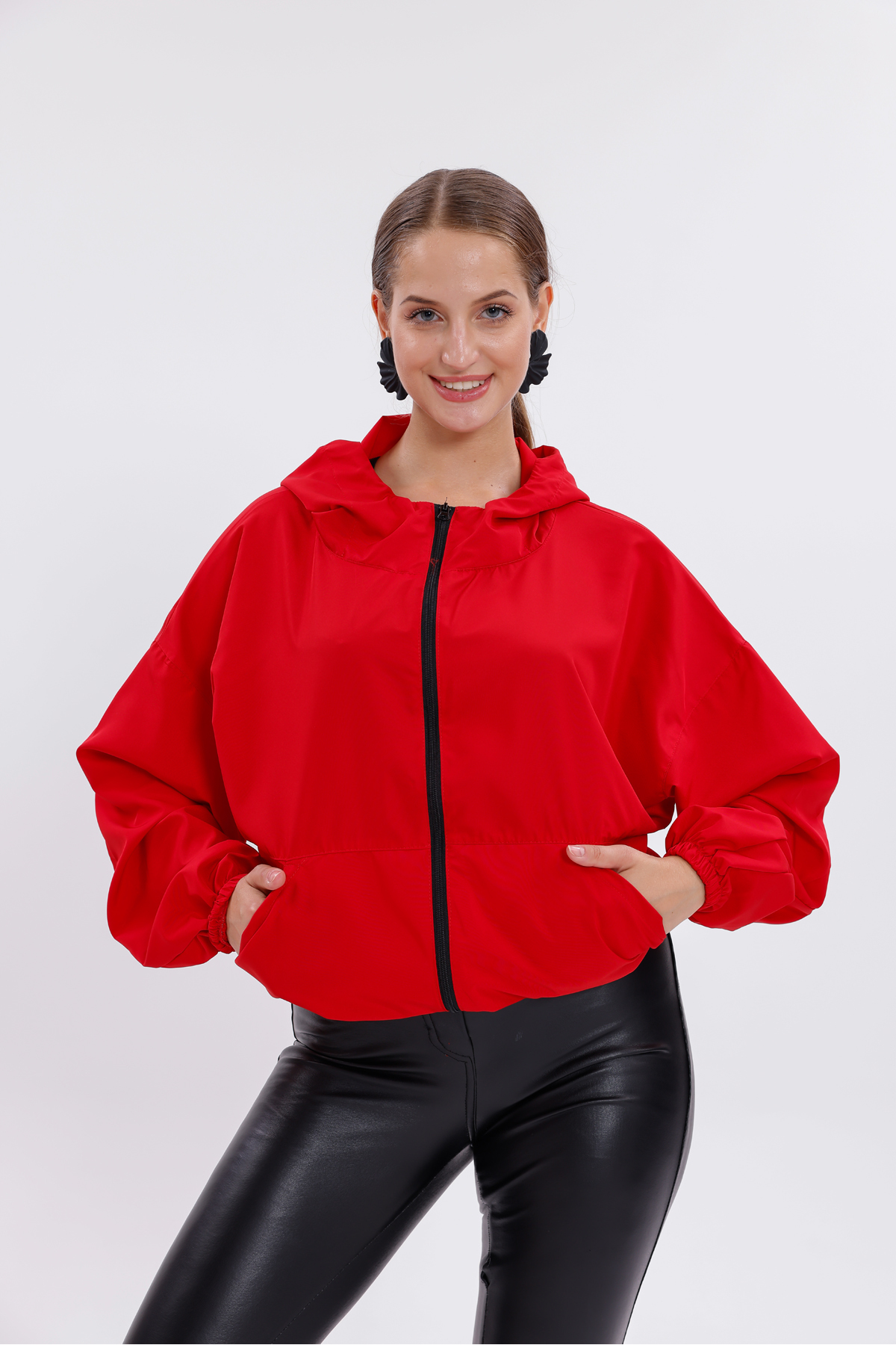 Montland  Kadın Kırmızı Kapüşonlu Su ve Rüzgar Geçirmez Cepli Oversize Yağmurluk