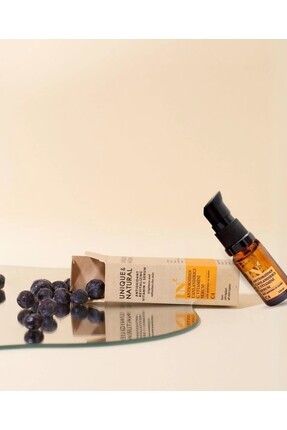 UN Unique & Natural Antioksidan Canlandırıcı C Vitamini Serum 10ml