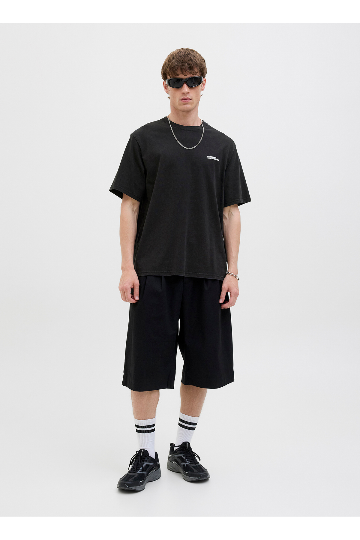 جک اند جونز تی شرت مردانه جک اند جونز یقه گرد مشکی کد 12276738_JCOINFINITY SUN BACK TEE S