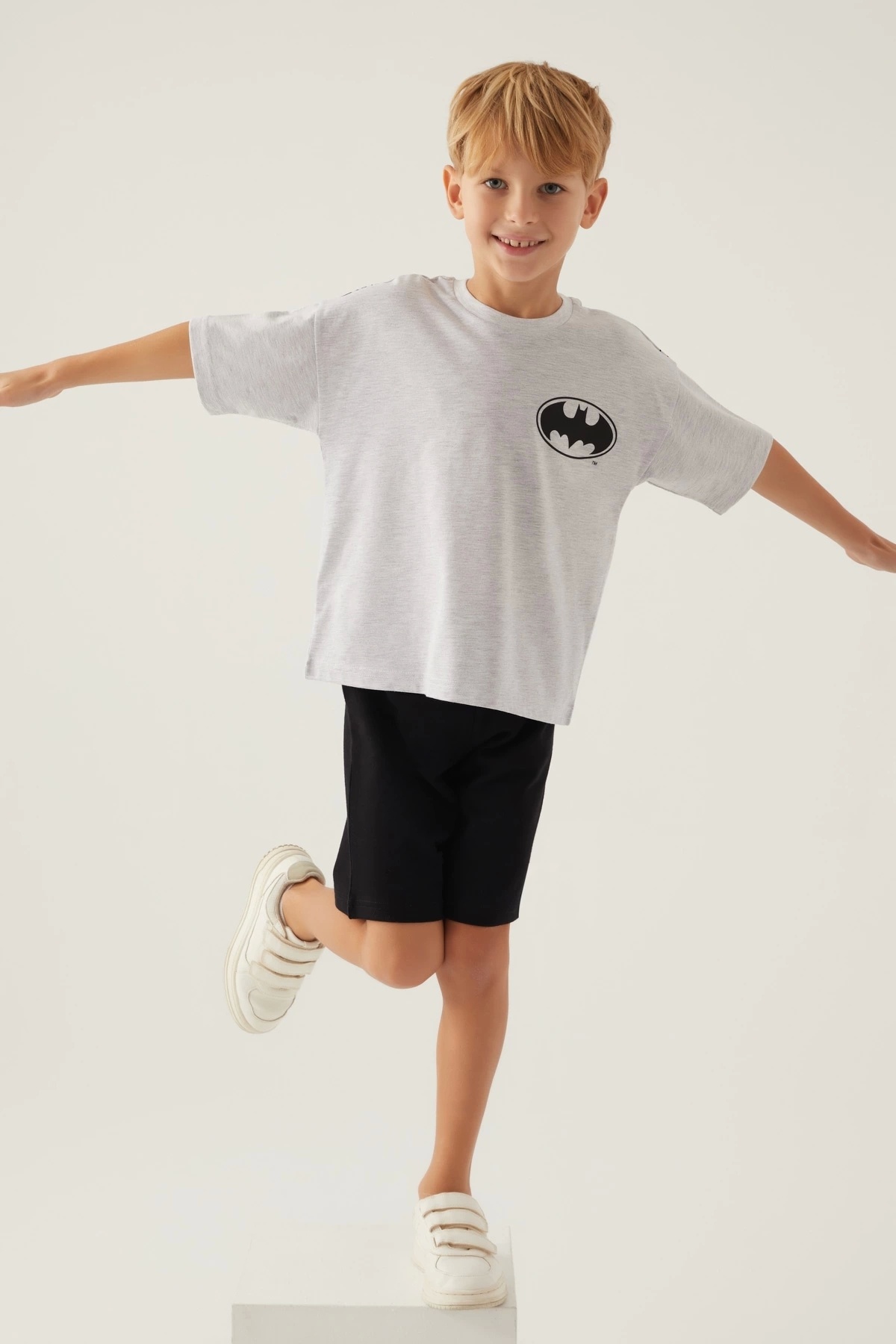 ست بالاتنه و پایین تنه پسرانه راسته فاق نرمال آستین استاندارد | بتمن Batman TYC48K5Y6N170749020227826 - تصویر 3