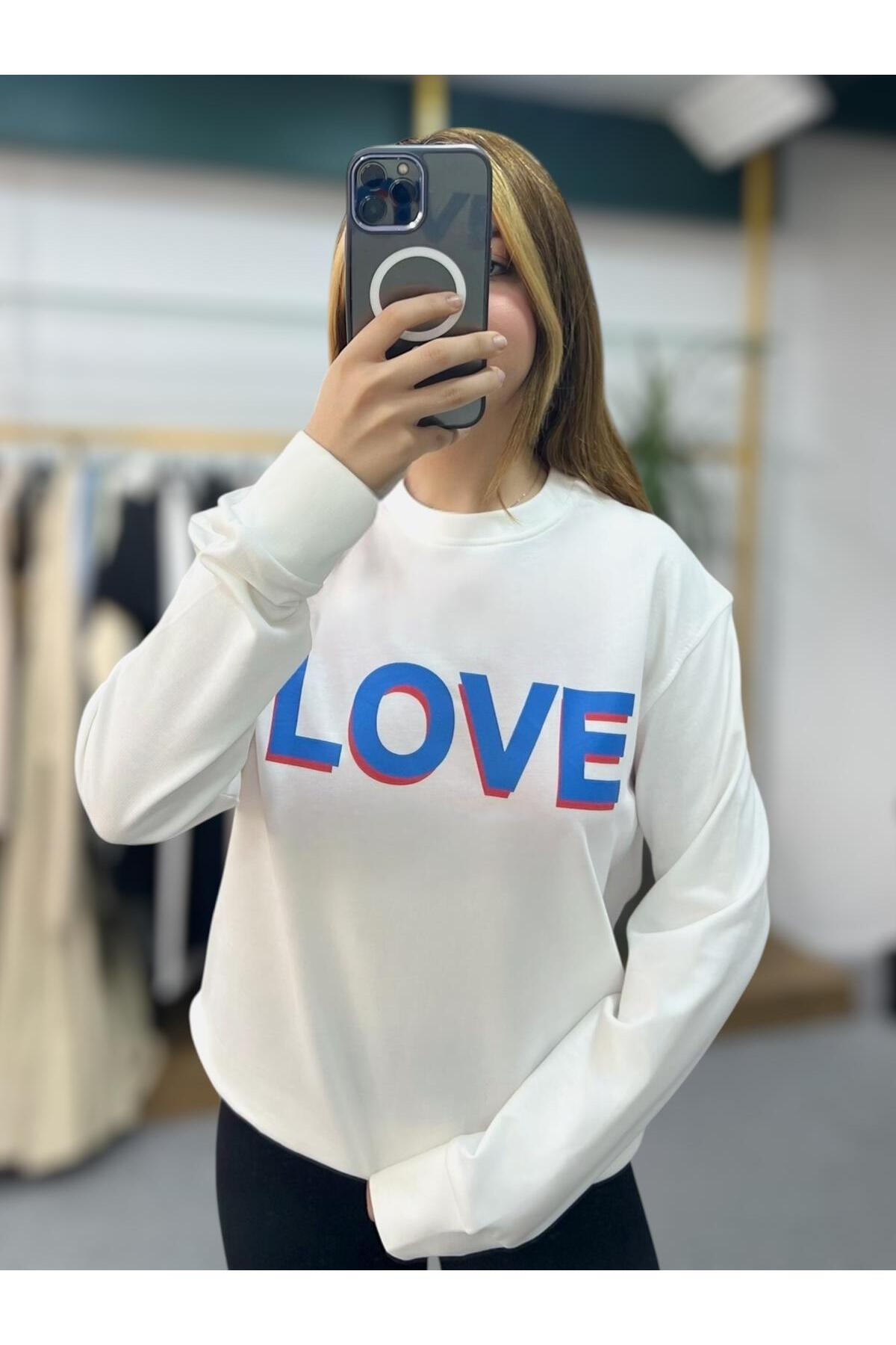 LOVE Printed Sweatshirt