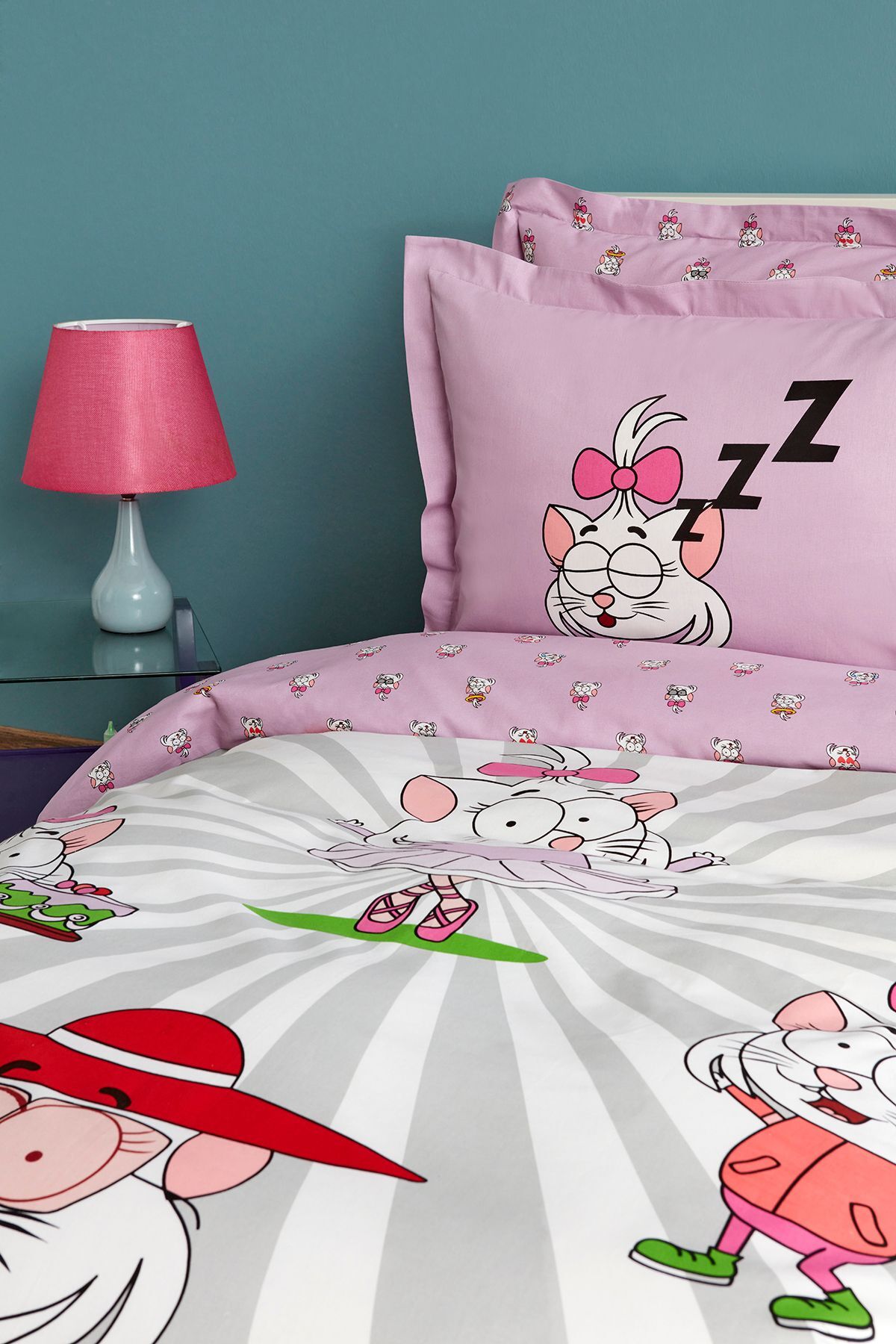 Karaca Home X Kral Şakir Canan Tek Kişilik Nevresim Takımı fotoğrafı 4 (önizleme)