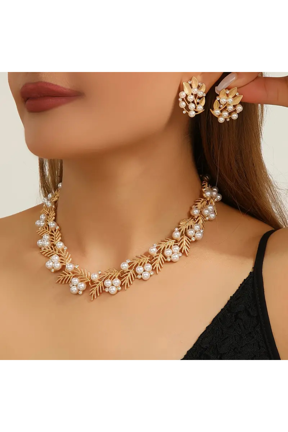 İnci Mercan Bujiteri Çam Yaprağı İnci Kolye ve Küpe Seti