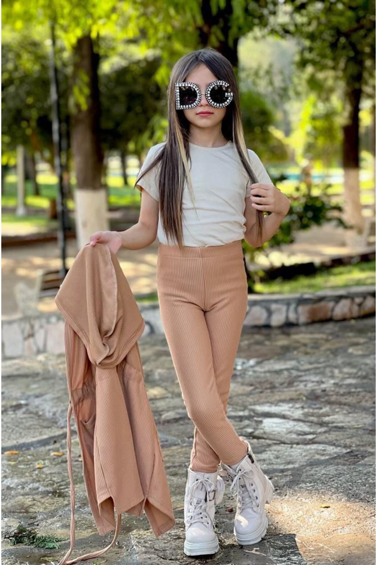 KOKOŞ BEBEK Kız Çocuk 3’lü Likralı Ottoman Takım – Kapşonlu Üst, Tayt & Badi / 2-12 Yaş Arası fotoğrafı 5 (önizleme)