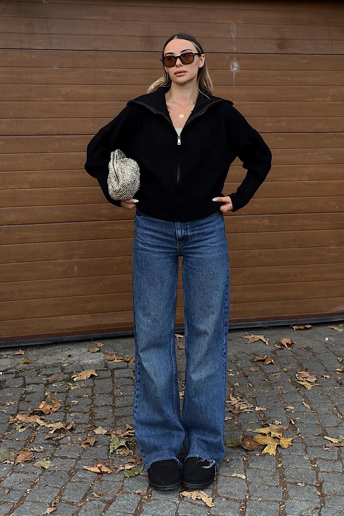 Swist  Siyah Yulia Fermuarlı Yaka Kadın Triko Crop Hırka - Görsel 4