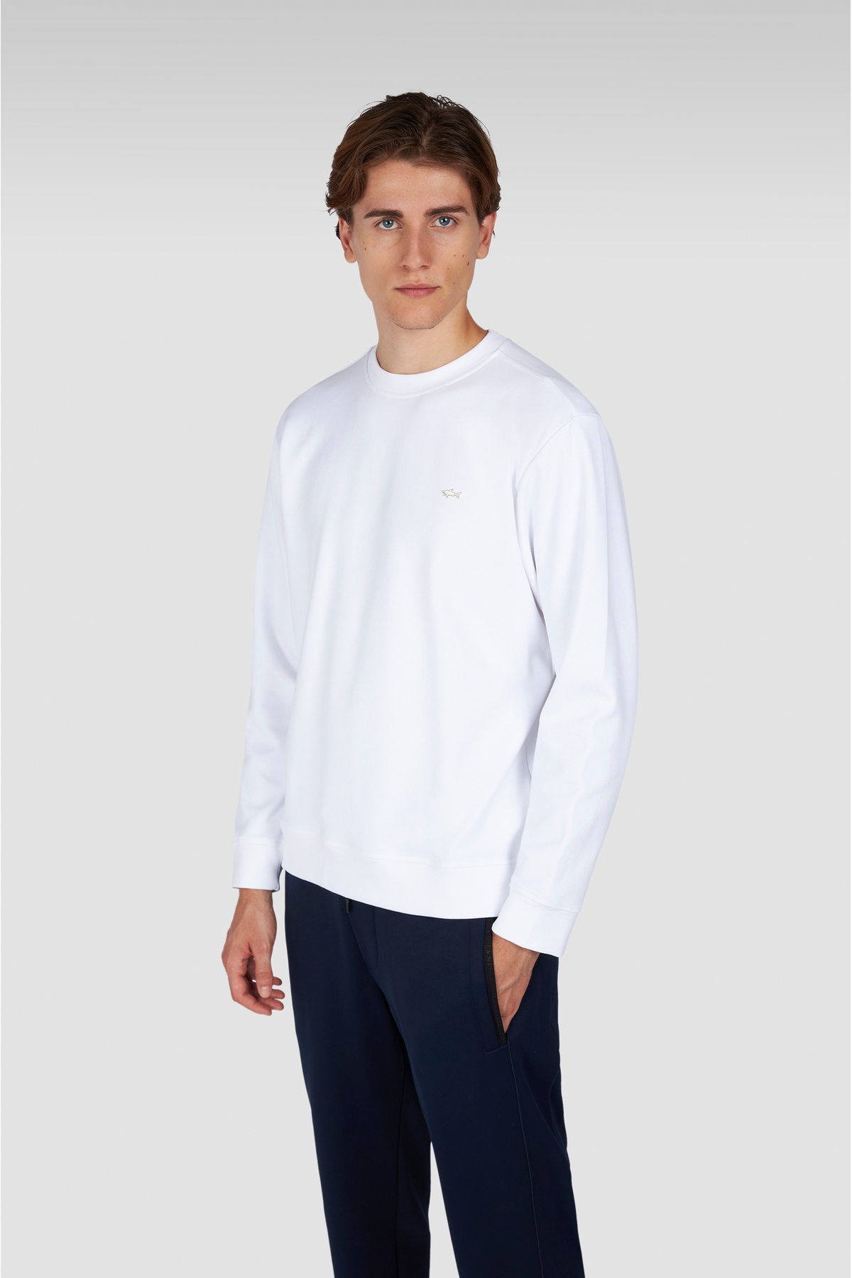 پال اند شارک سویشرت مردانه یقه گرد، آستین بلند، طرح معمولی، نخی، سفید، با لوگوی متالیک، کد ۱۵۳۱۱۸۶۴-۰۱۰