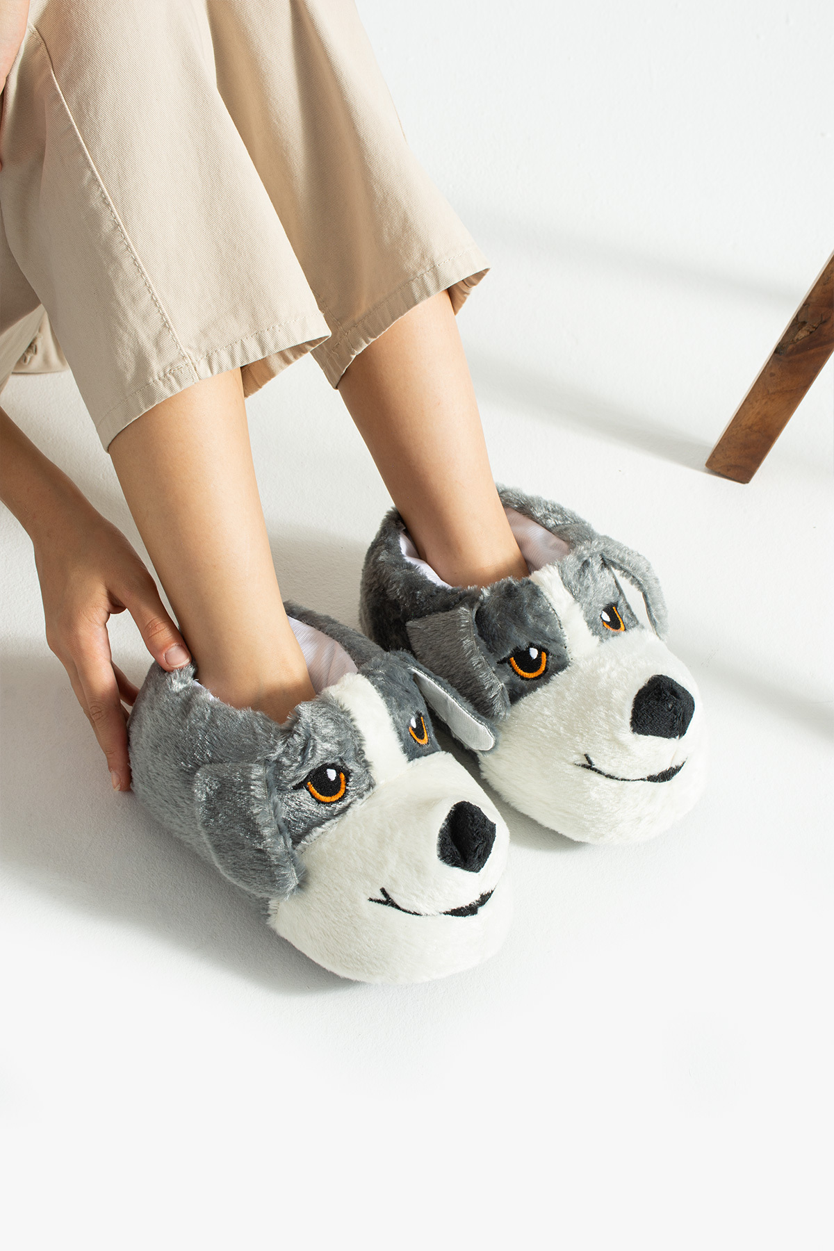 star shoes Unisex Köpek Figürlü Gri Peluş Panduf Ev Botu görsel 3