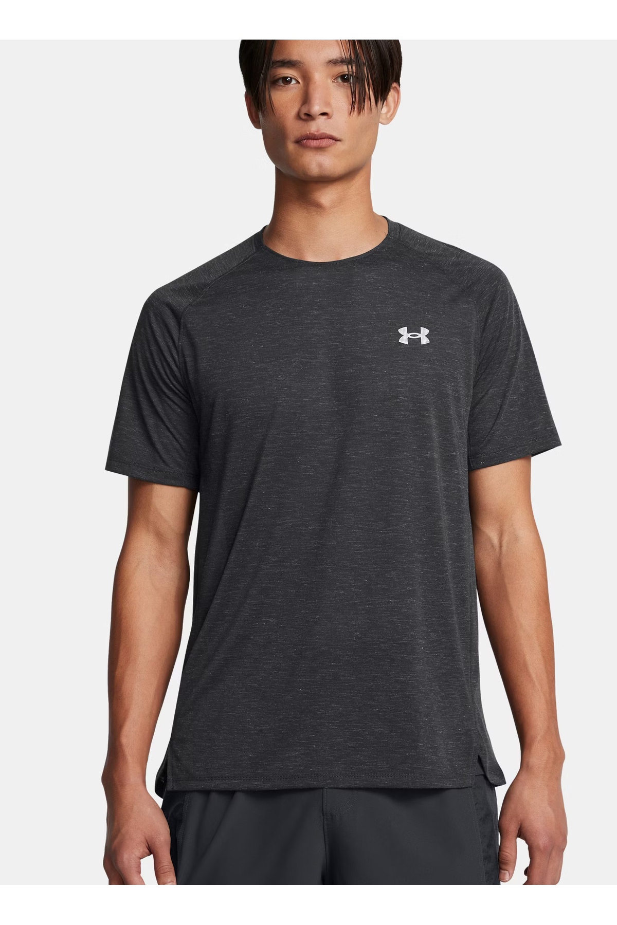 آندر آرمور تی‌شرت مردانه یقه گرد خاکستری سایز معمولی کد ۱۳۸۳۲۳۹-۰۱۶ UA TRAIL RUN SHORTSLEEV