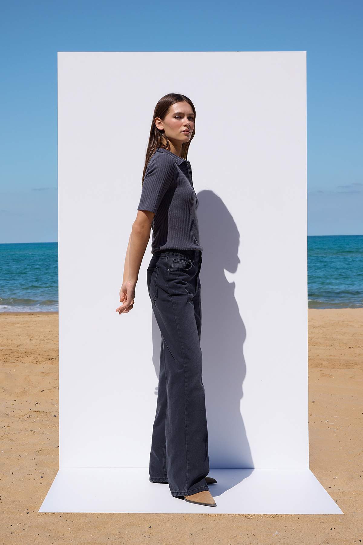 Trendyolmilla  More Sustainable Siyah Rejeneratif Pamuk Normal Bel Wide Leg Jeans TWOAW26JE00219 - Görsel 2