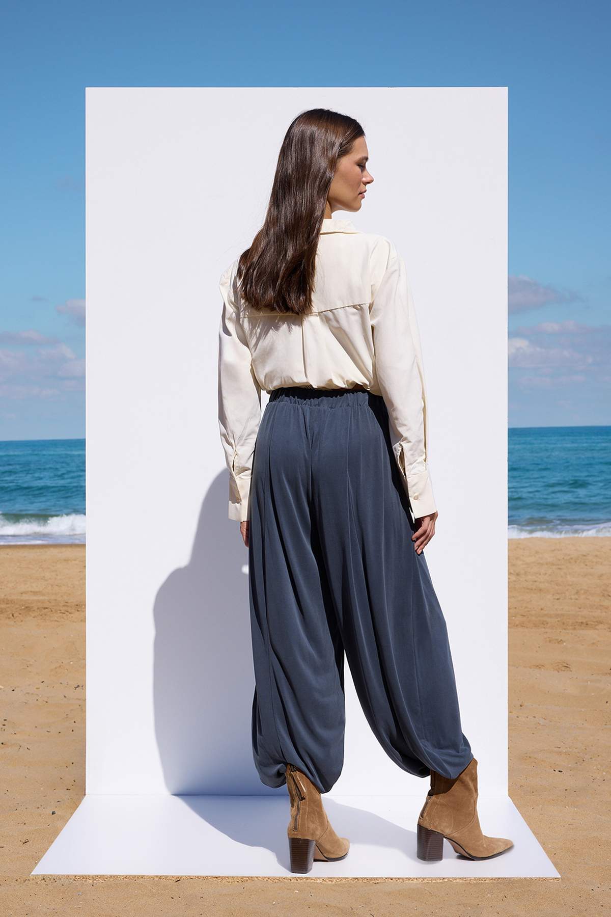 Trendyolmilla  More Sustainable Antrasit İçerikli Havuç/Şalvar Modal Örme Pantolon TWOSS24PL00094 - Görsel 4