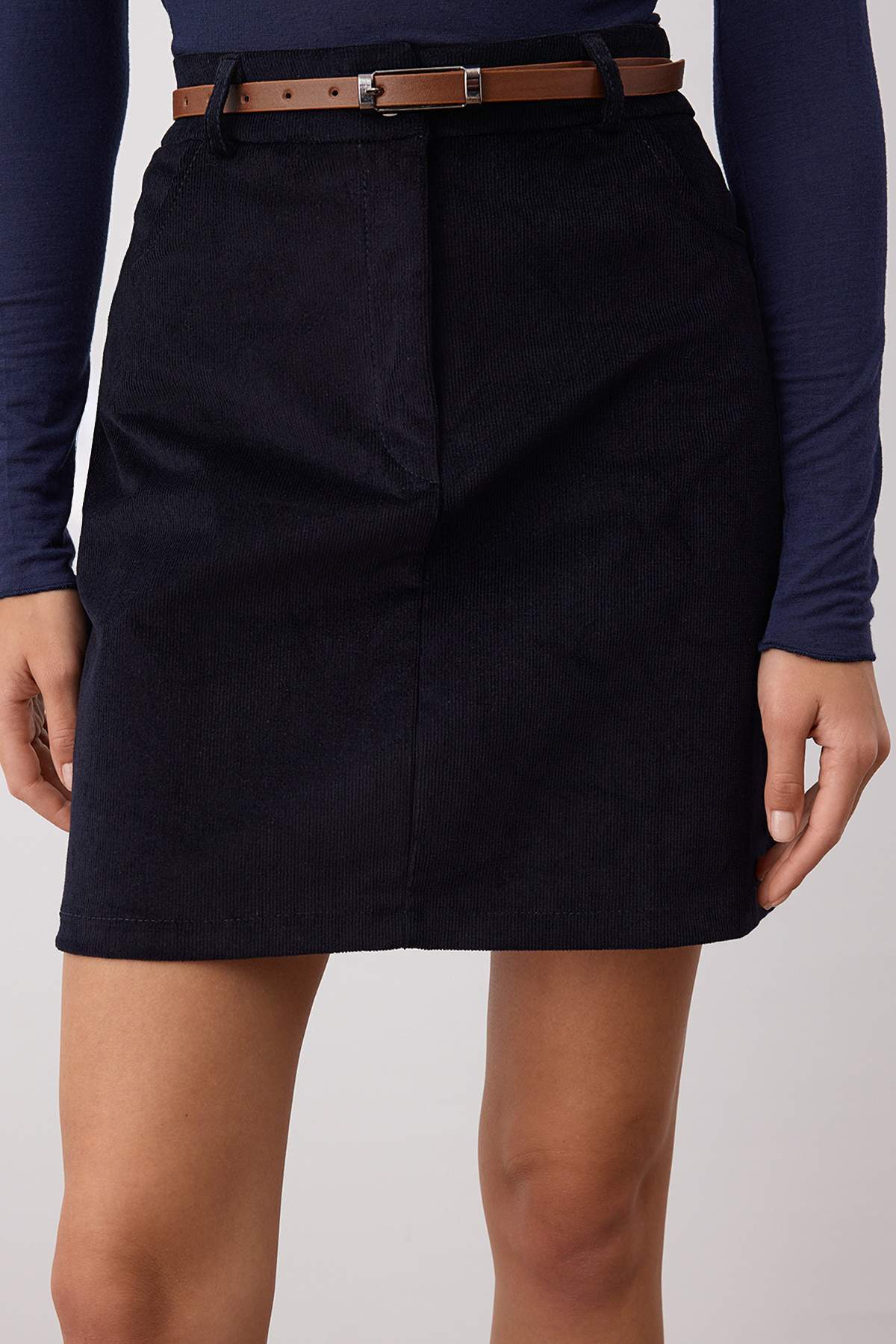 Trendyolmilla  Lacivert Kemerli A-Line/Çan Dokuma Fitilli Kadife Mini Etek TWOAW26ET00109 - Görsel 4