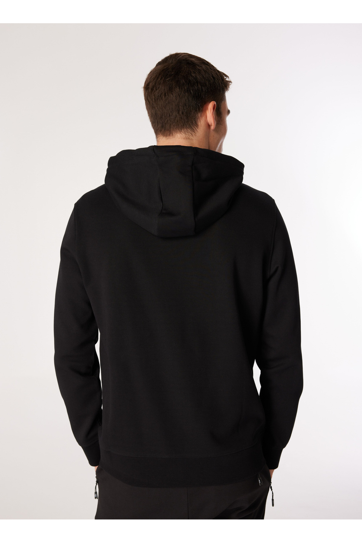 دیسکاوری اکسپدیشن سویشرت مردانه مشکی یقه کلاه‌دار، طرح‌دار و راحت، مدل D4WM-SWT3257