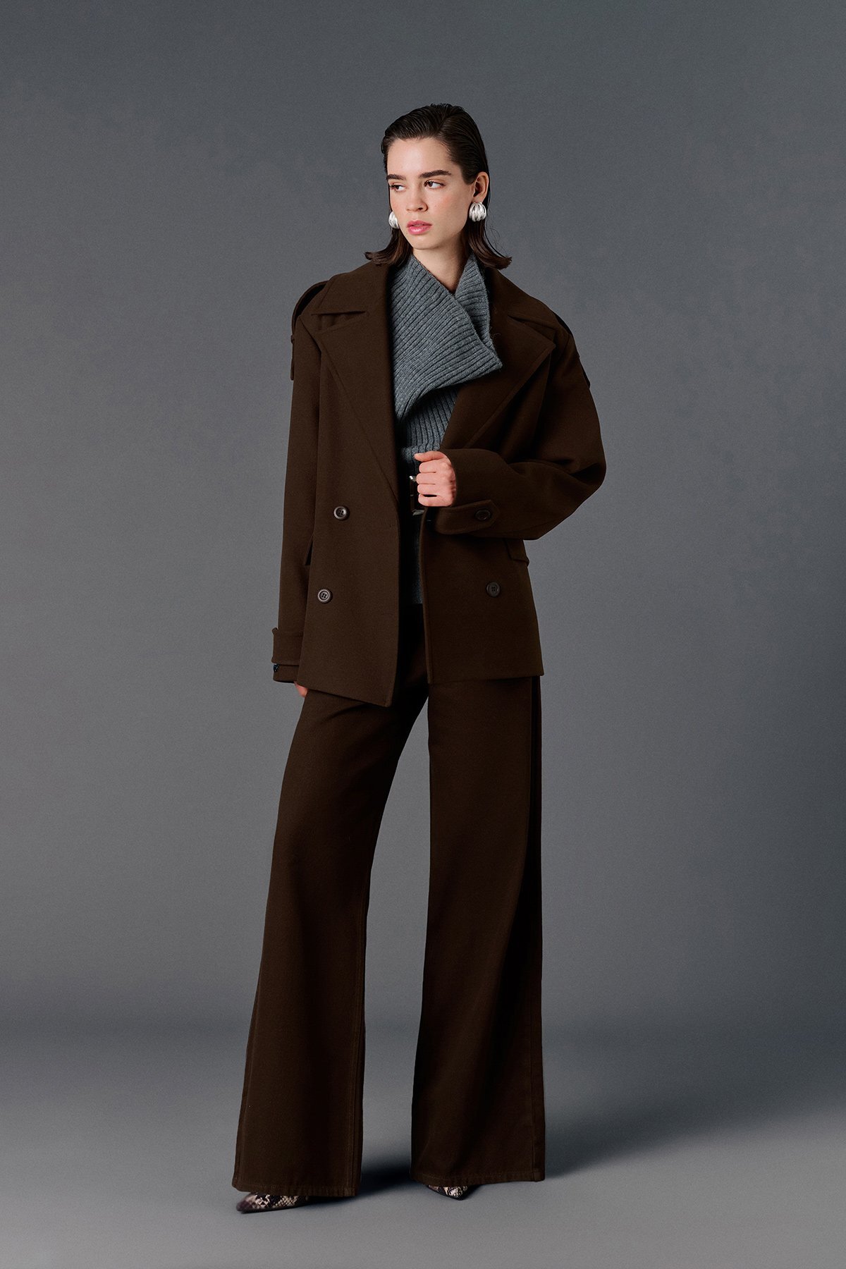 VATKALI  Kruvaze yaka oversize kısa kaban - Görsel 4