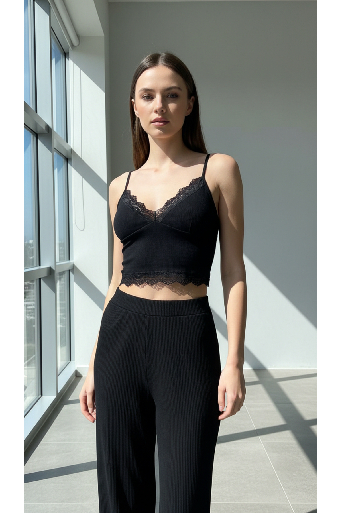 Fanwet Kadın Siyah Crop Askılı Dantelli Çıkarılabilir Pedli Büstiyer Bluz görsel 2