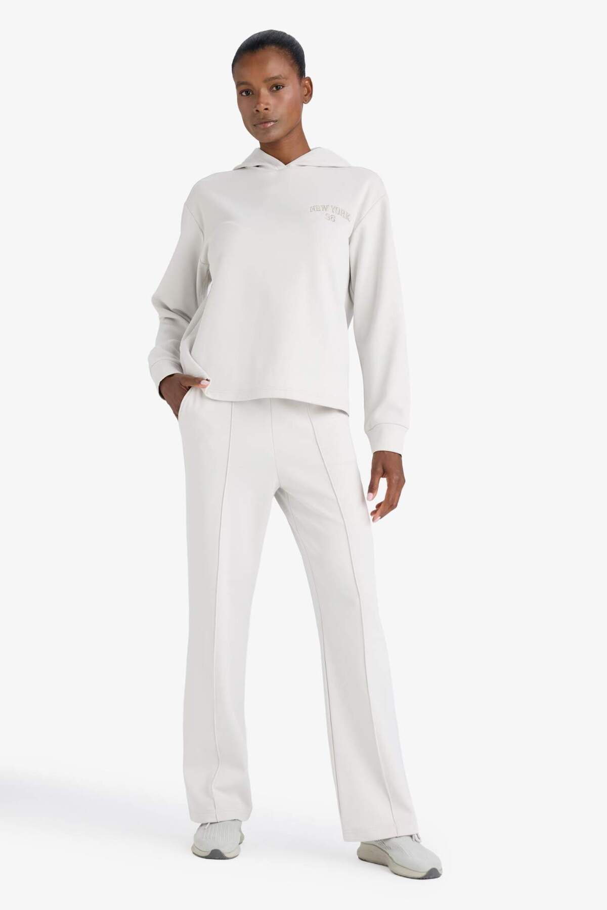 DeFacto Straight Fit Cepli Standart Boy İçi Yumuşak Tüylü Sporcu Pantolon F1694AX25WN