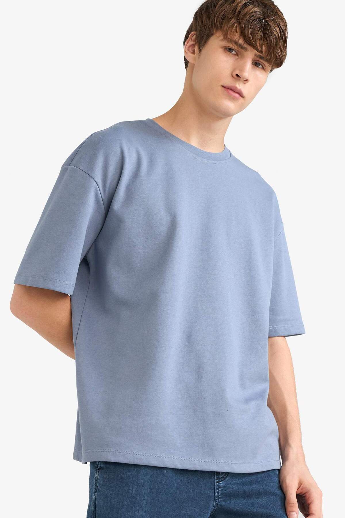 دفاکتو تی شرت آستین کوتاه ساده ساده با یقه سنگین پارچه ای با الگوی بزرگ خدمه X3926AZ25AU