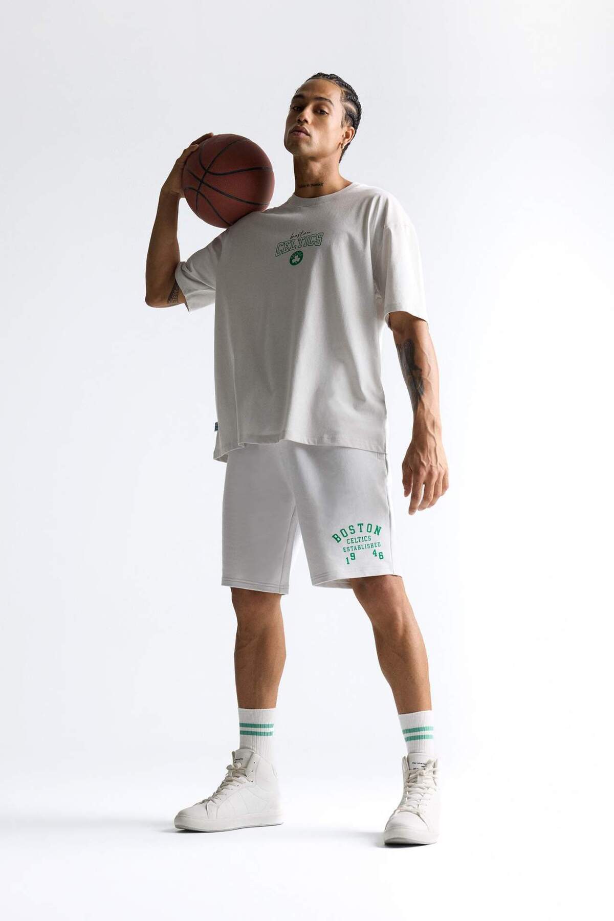 دفاکتو DeFactoFit NBA Boston Celtics Standard Fit Short Leg شورت E4861AX25AU