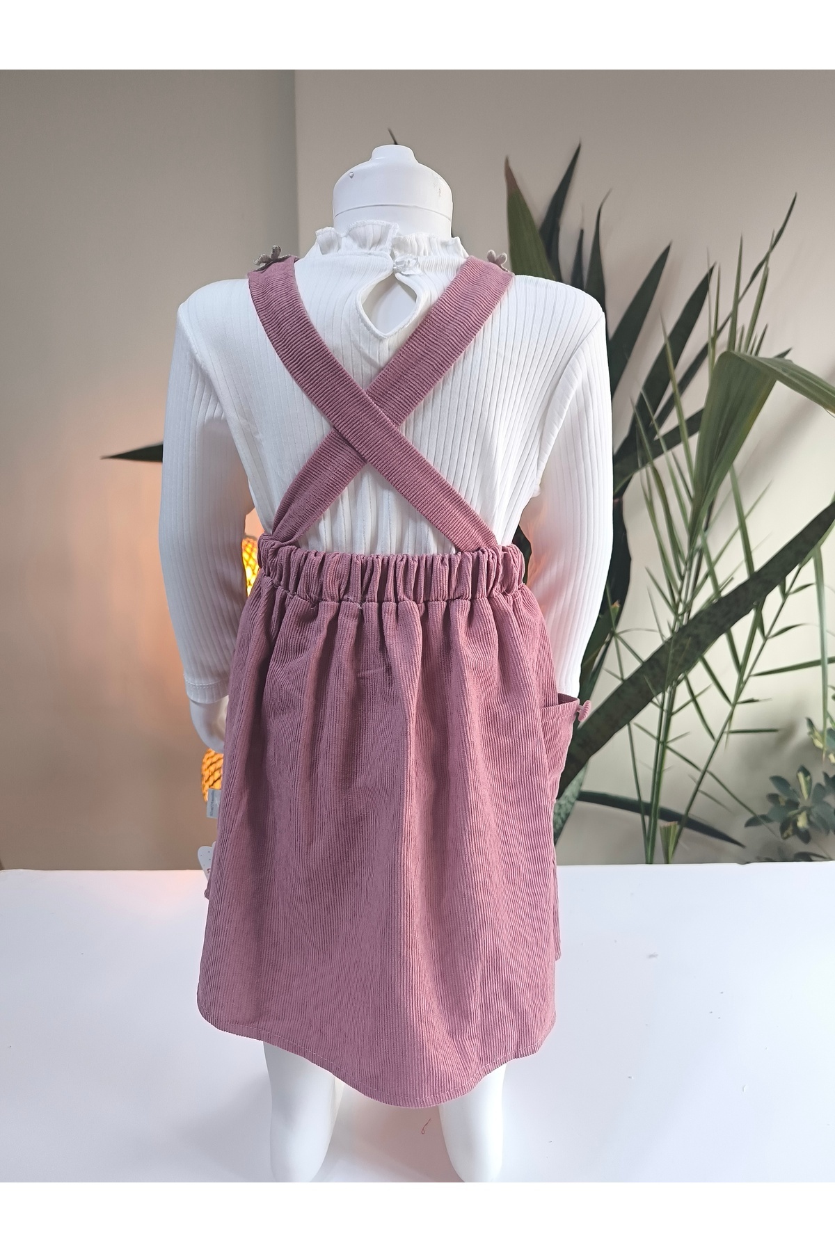 çilek bebe Bayramlık Çilek İşlemeli Bebe Yaka Fırfırlı Kız Çocuk Salopet Takımı Jile Mürdüm Fitilli Kadife Kış fotoğrafı 7 (önizleme)