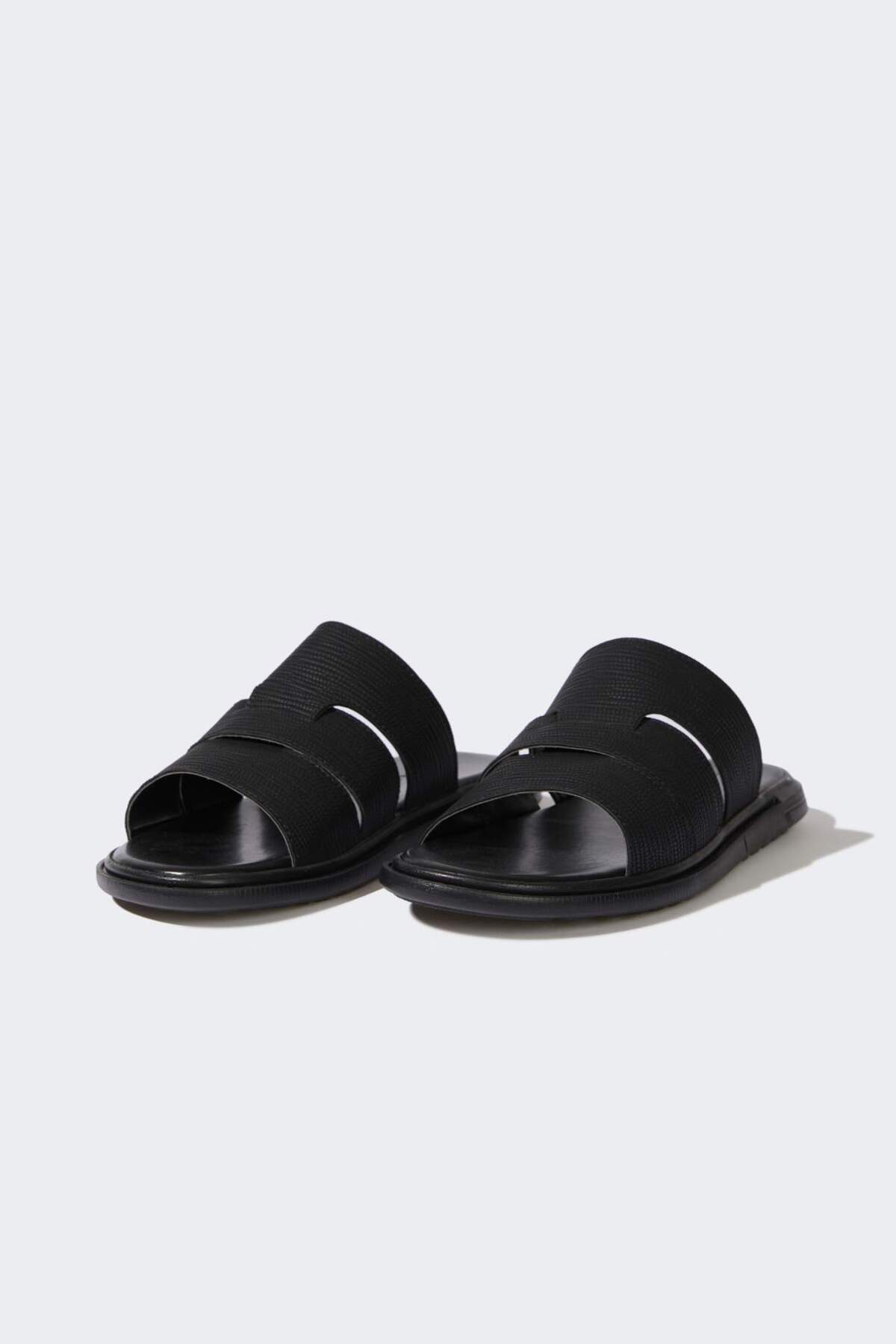 دفاکتو دمپایی مردانه تخت دو بند چرم مصنوعی E6245AX25HS