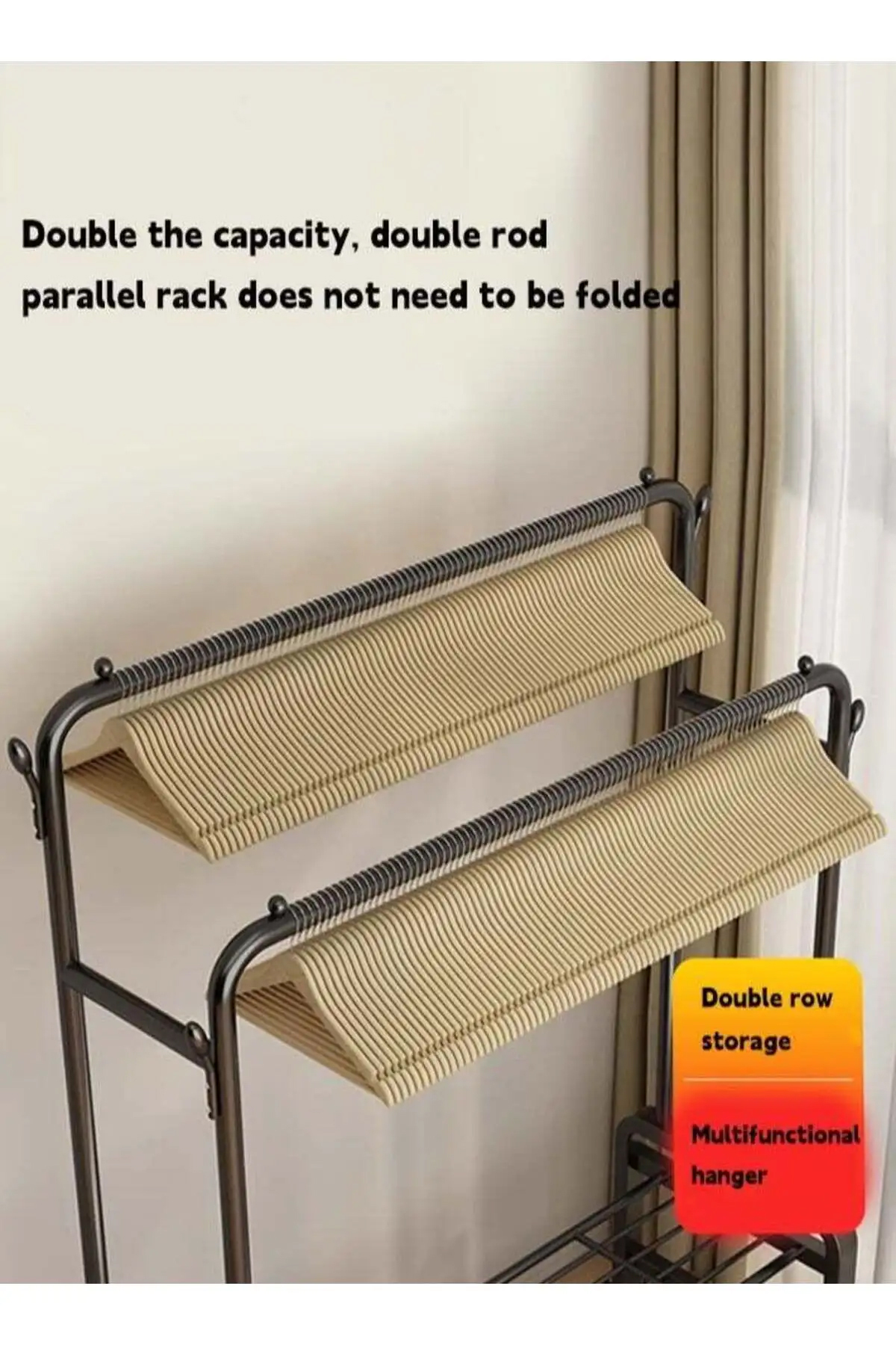 منظم شماعات ملابس معدني مع رفين سفليين للتخزين وعجلات