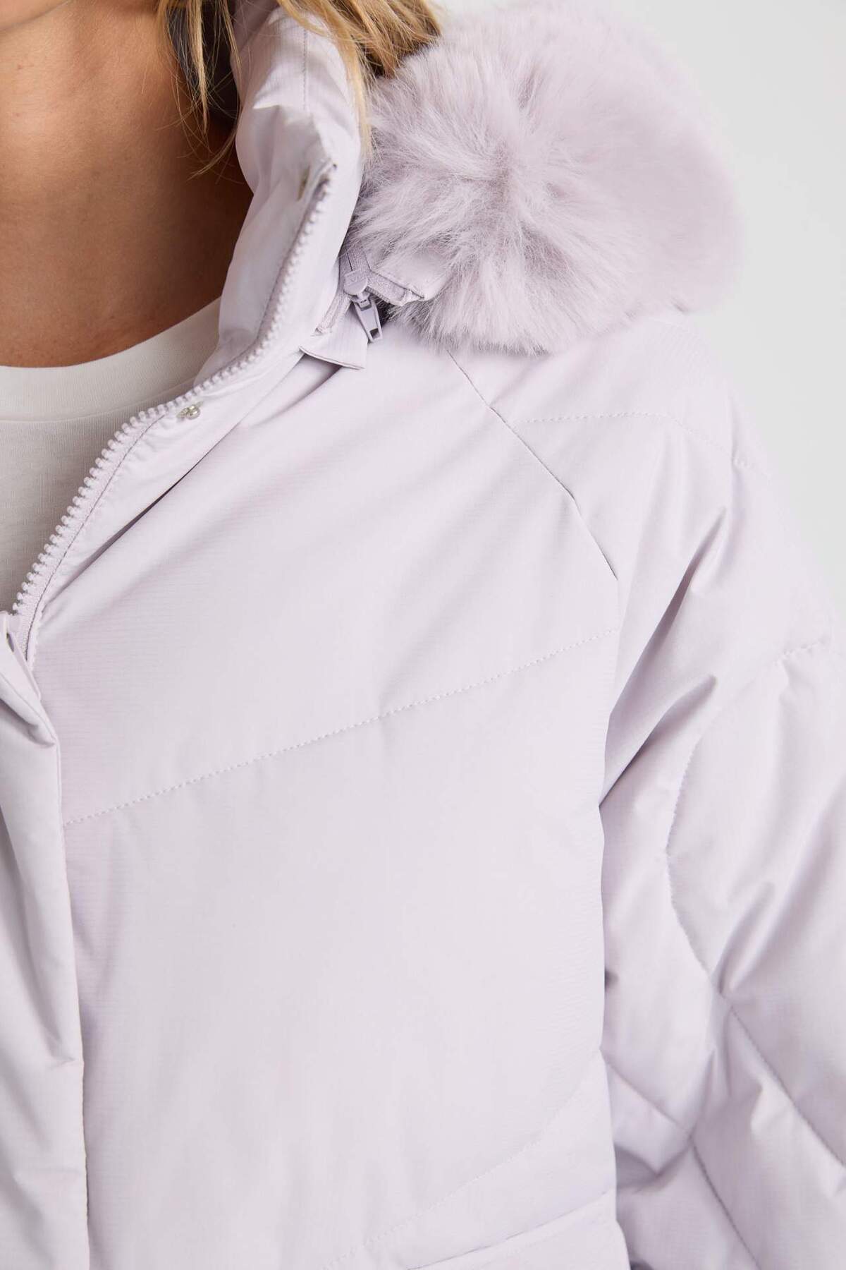 Defacto  Su Geçirmez Kapüşonlu Fermuarlı Cepli Şişme Mont C3973AX24CW - Görsel 6