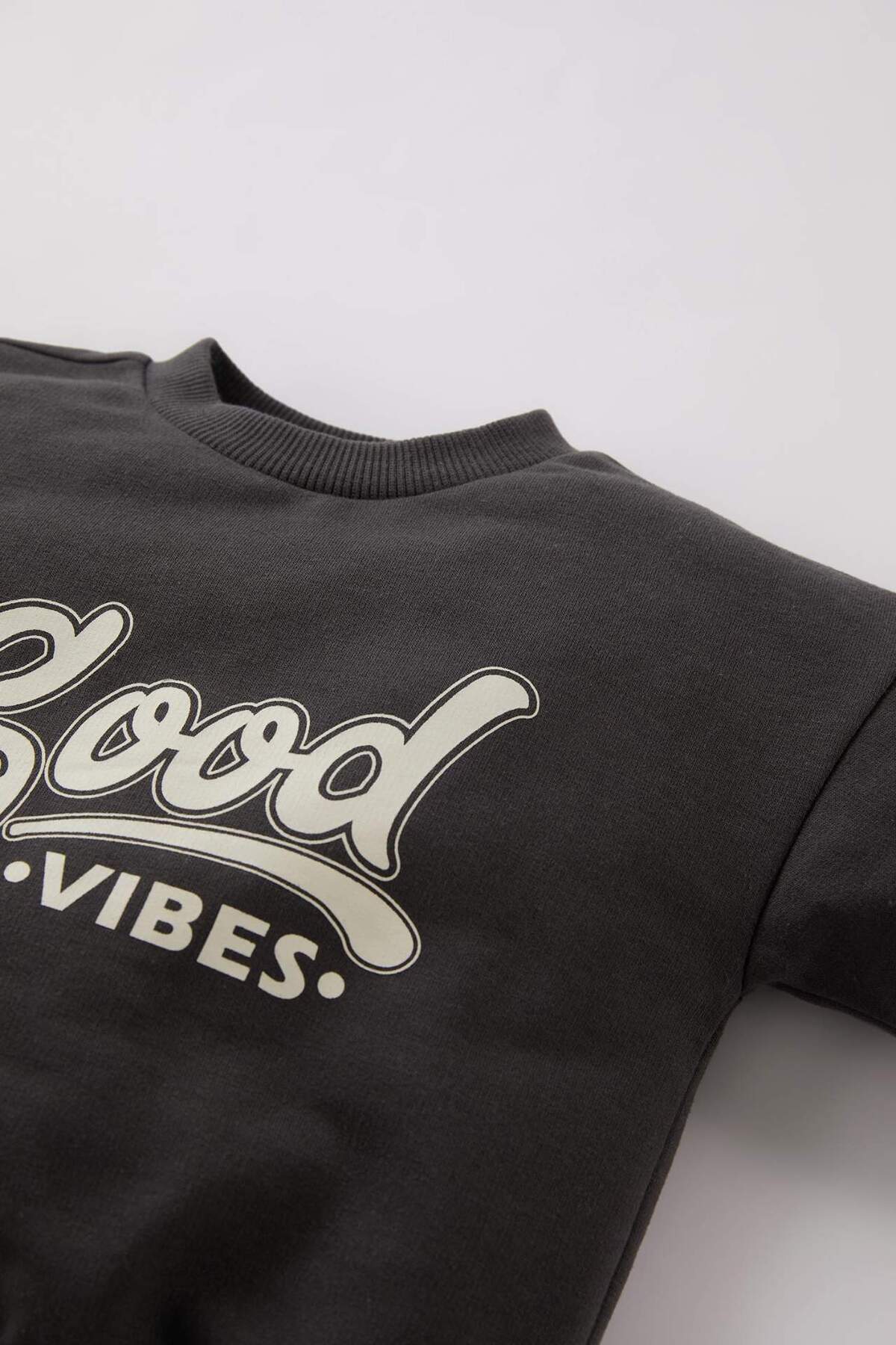 Defacto Erkek Bebek 2li Takım Bisiklet Yaka Baskılı Sweatshirt Beli Lastikli Eşofman Altı D0724A524WN fotoğrafı 3 (önizleme)