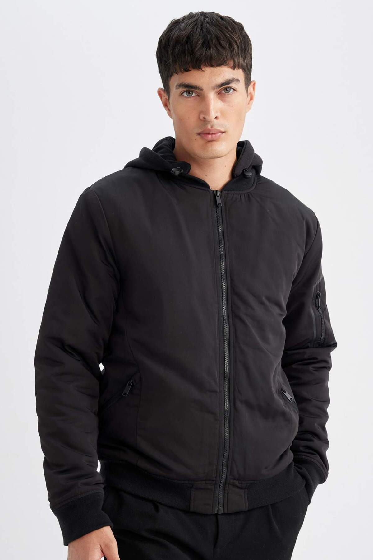 دفاکتو ژاکت بمب افکن سبک وزن فصلی C5908ax24wn کلاهدار زیپ دار جداشدنی Slim Fit