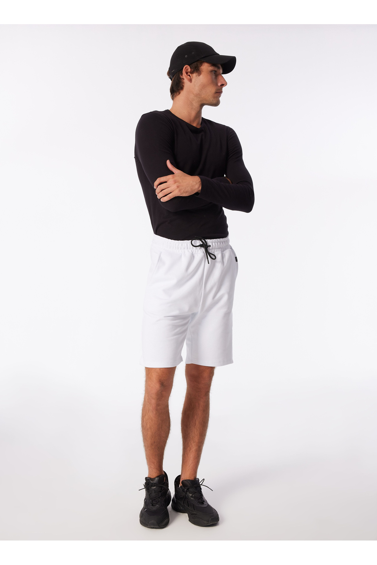 شلوارک سویشرت مردانه سفید معمولی KBQX BASIC S4_BASIC REGULAR FIT SWE  شلوارک برمودا Ko Samui