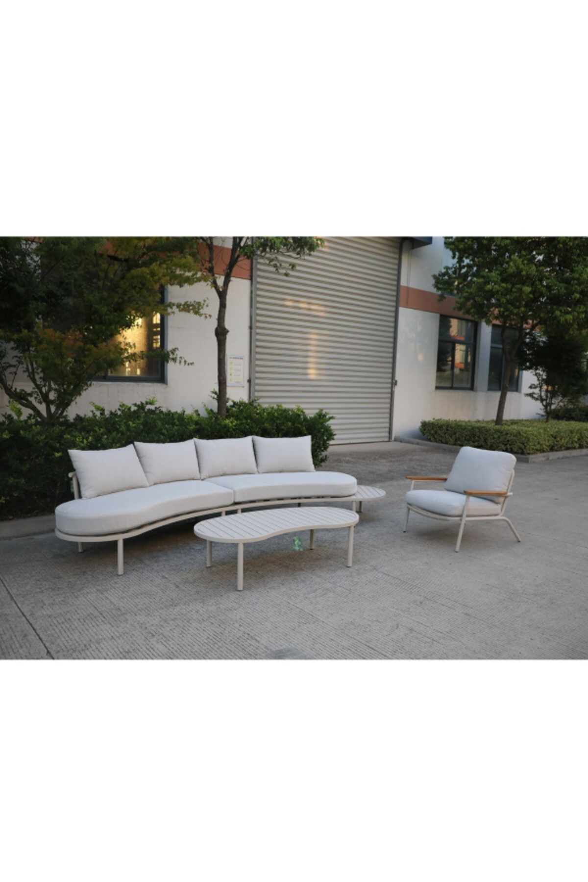 طقم جلوس خارجي فاخر 5 مقاعد ألومنيوم أبيض