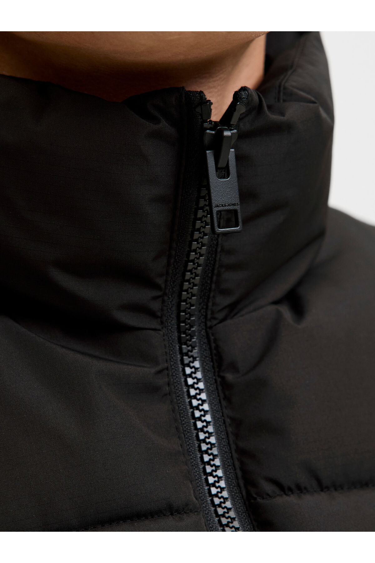 جلیقه مردانه راسته بدون آستین | جک اند جونز Jack & Jones 12279482 - تصویر 4