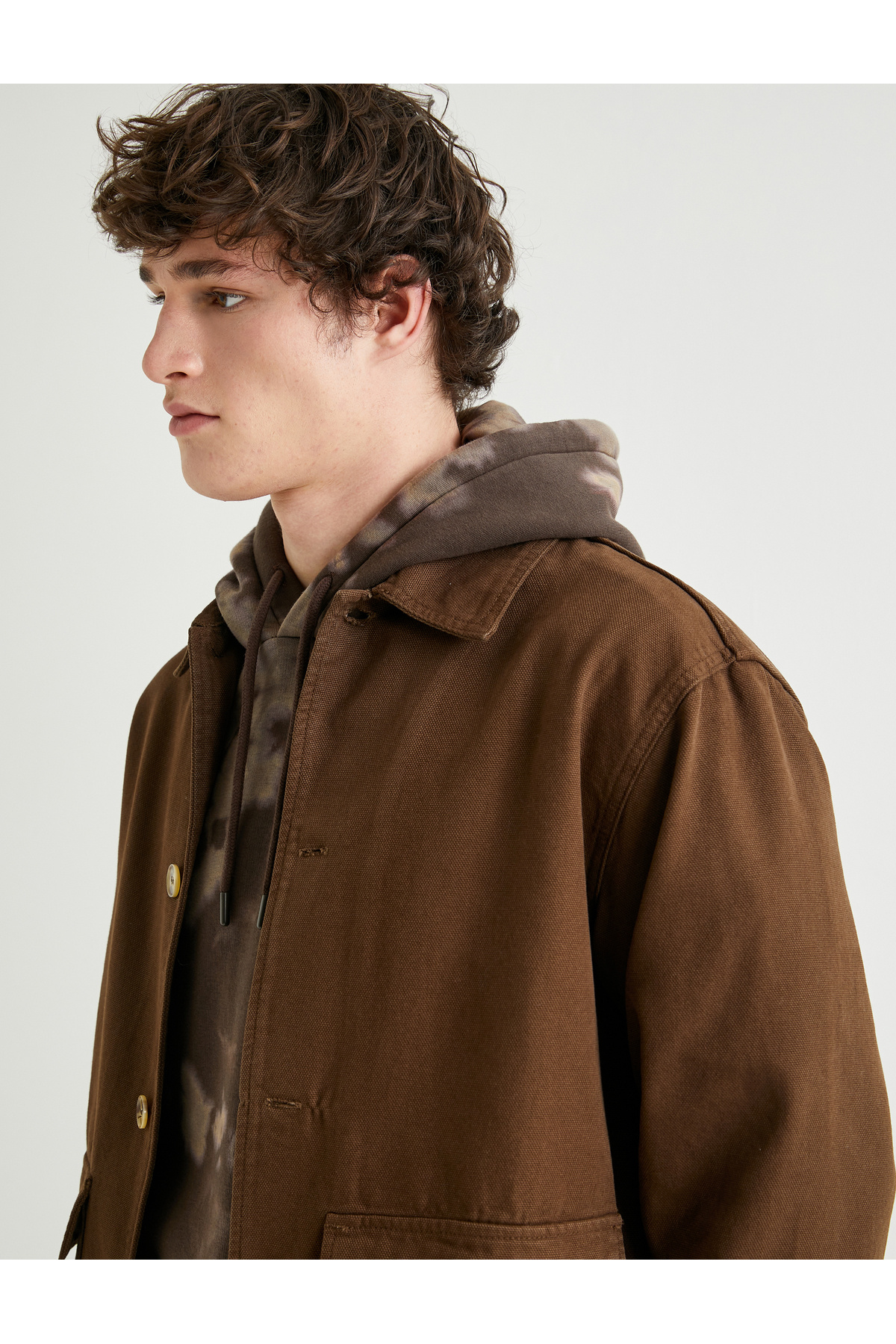 پیراهن مردانه یقه کلاسیک، جیب، دکمهدار Koton پیراهن مردانه یقه کلاسیک، جیب، دکمهدار Koton