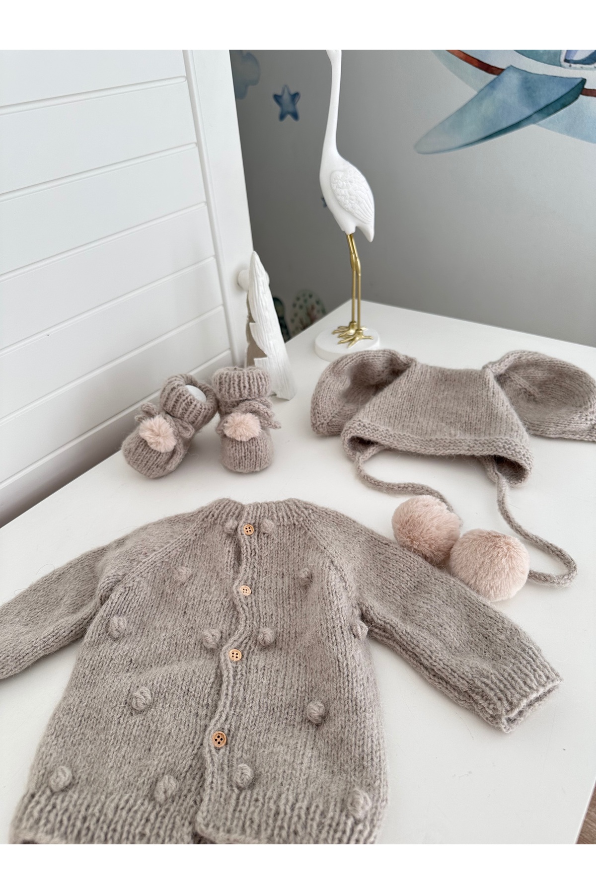 Sincabın Düşleri hoşgeldin bebek anne yenidoğan hediye kıyet takımı seti kutusu triko örgü hırka patik şapka fotoğrafı 3 (önizleme)