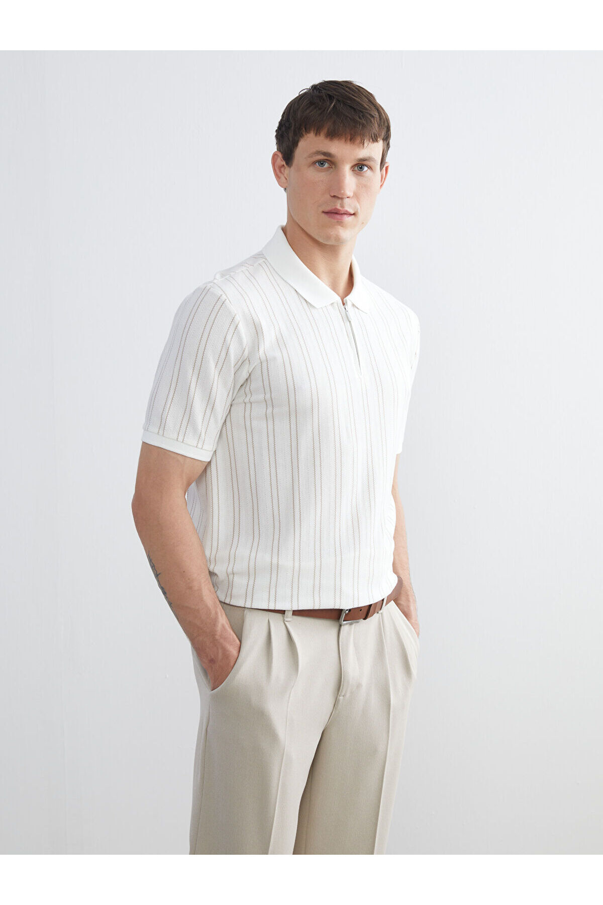 تیشرت ال سی وایکیکی W5HY36Z8-R9J-670089