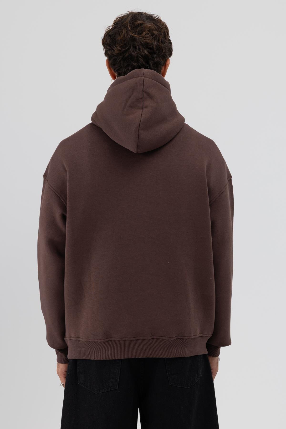 Basic Oversize Kapüşonlu Sweatshirt Kahve — قهوه‌ای V70-80 — تصویر 5 از 5