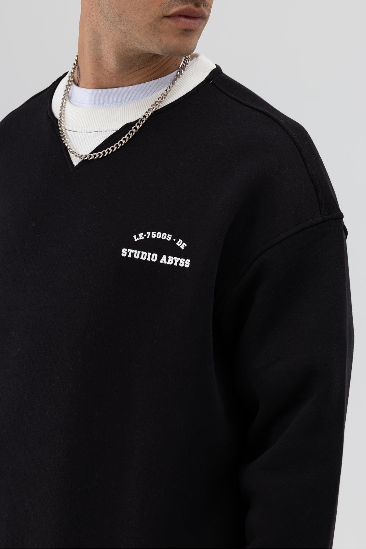 Oversize Bisiklet Yaka Baskılı Sweatshirt Siyah — مشکی V70-91 — تصویر 2 از 5