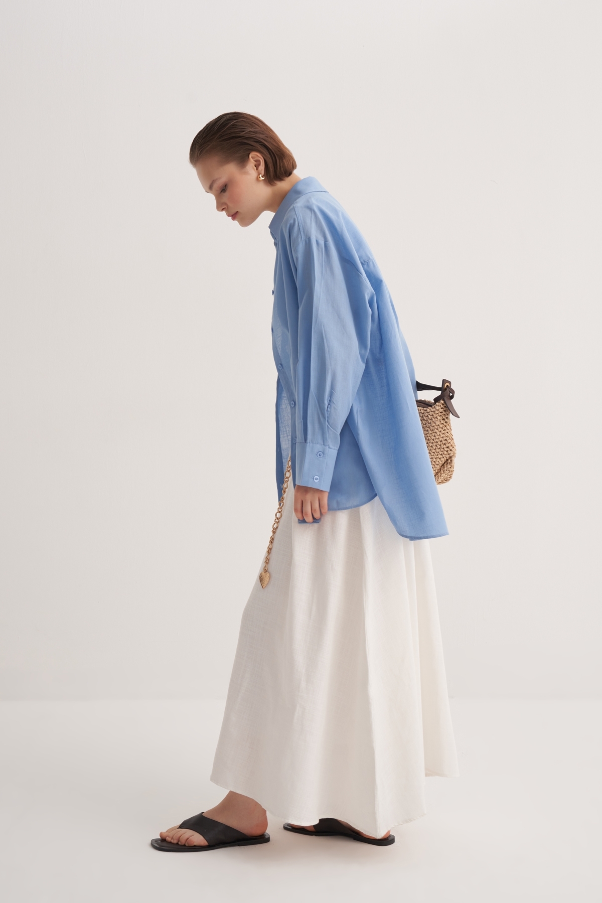 ebu prive  Kadın Organik Pamuklu Oversize Robalı Gömlek Mavi - Görsel 4