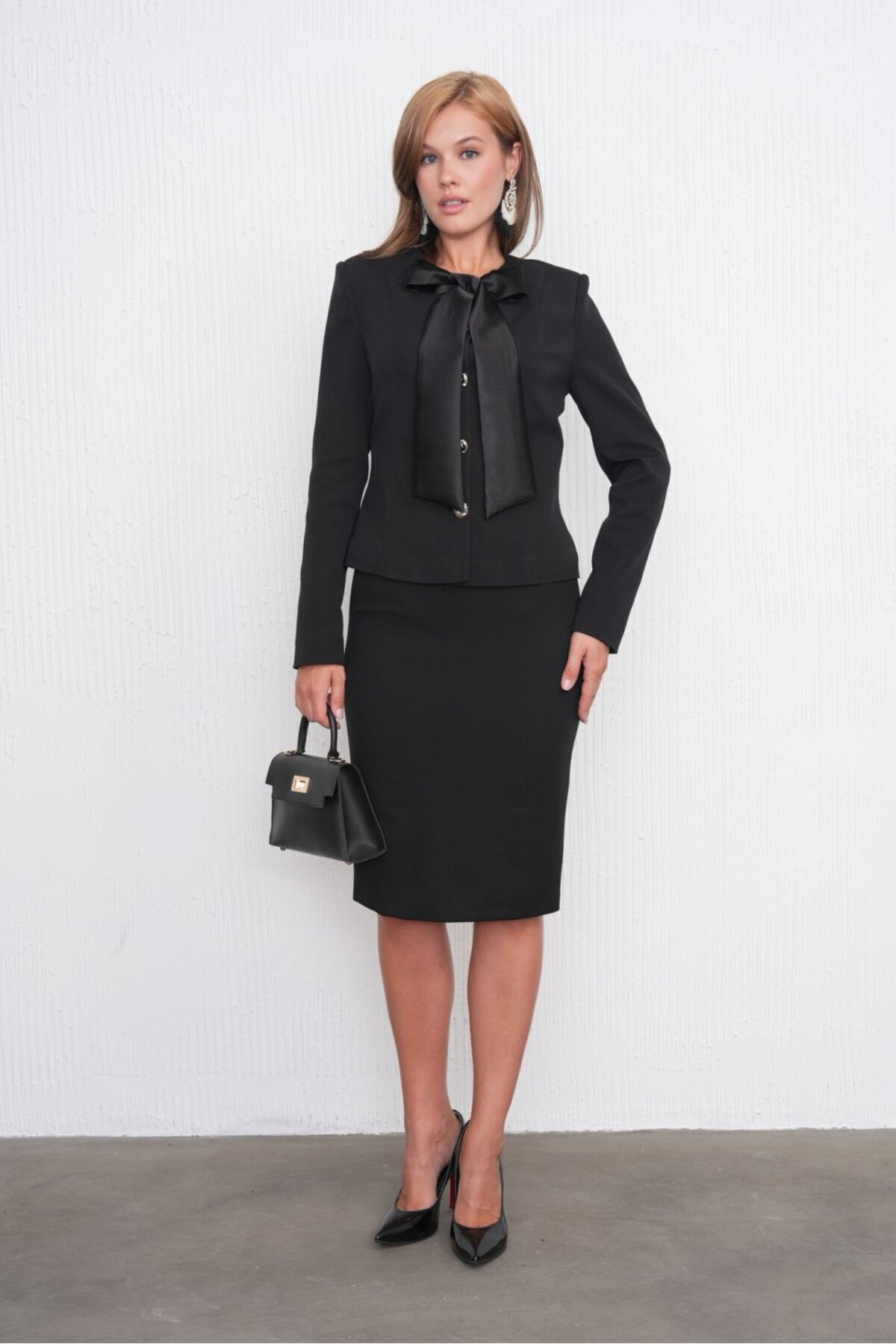 nodilife Fiyonklu Ceket Etekli Kadın Takım Elbise Siyah