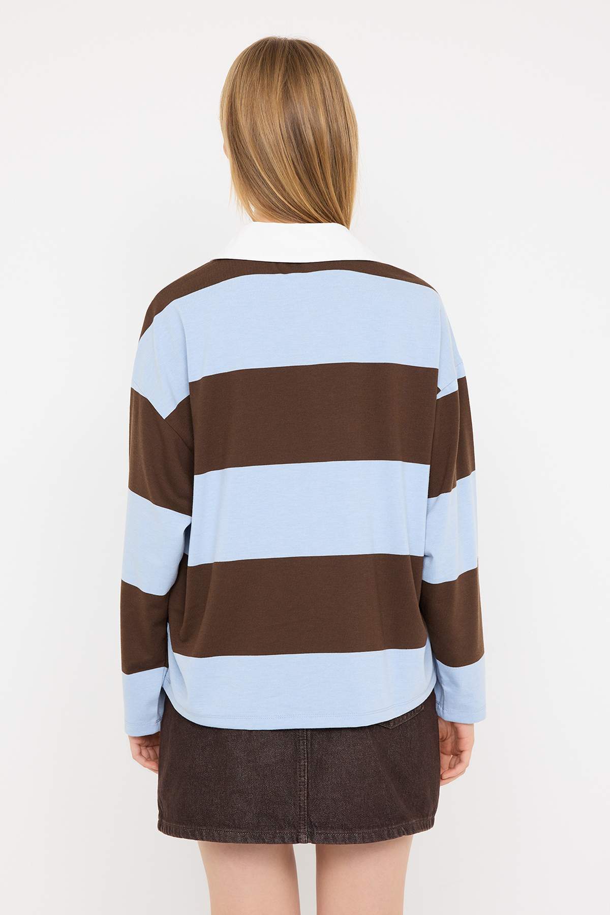 Trendyolmilla  Kahverengi Çizgili Polo Yaka Oversize/Geniş Kalıp Örme Sweatshirt TWOAW26SW00051 - Görsel 4