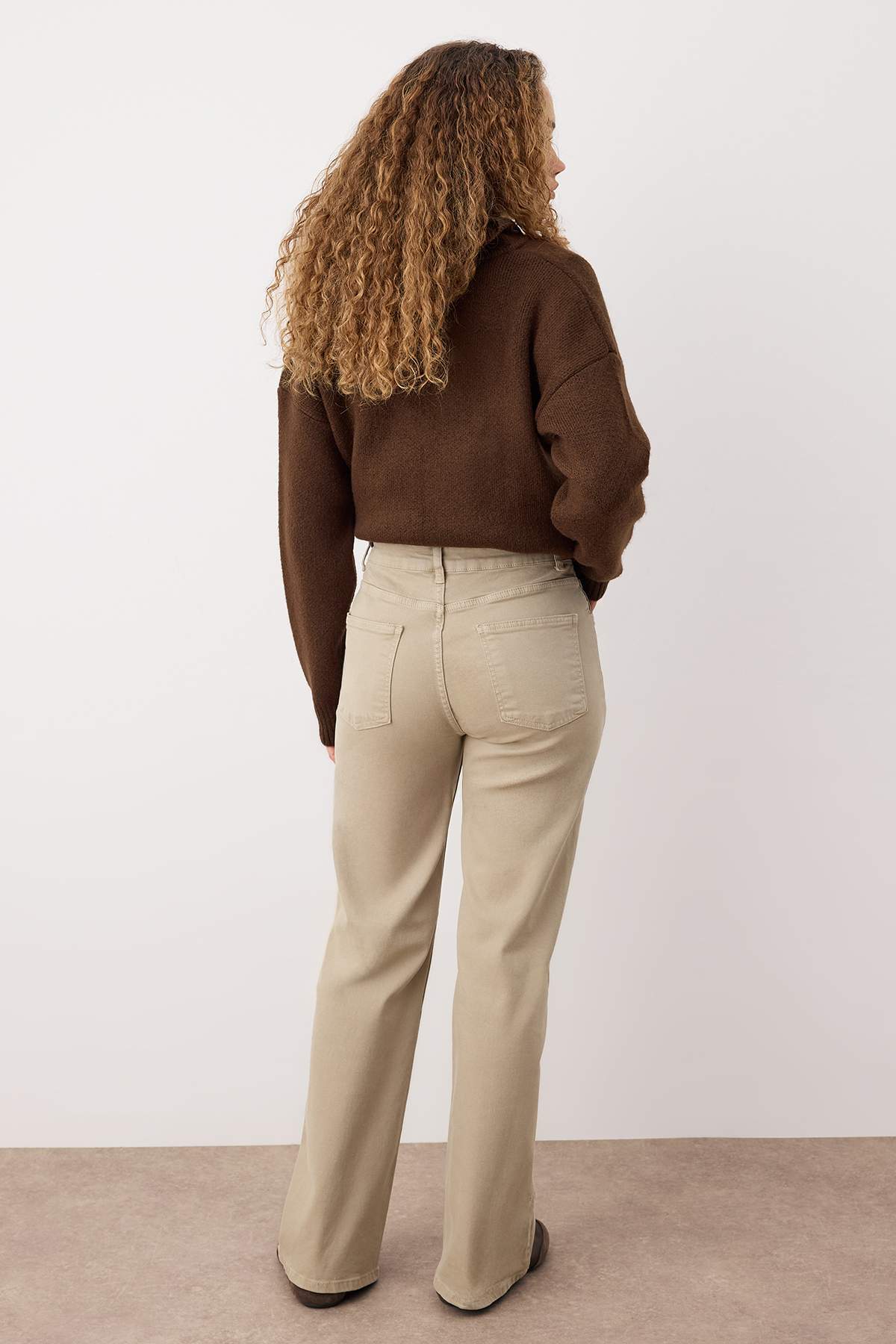 Trendyolmilla  Taş Yüksek Bel Comfort/Esnek Wide Leg Jeans TWOAW25JE00309 - Görsel 4