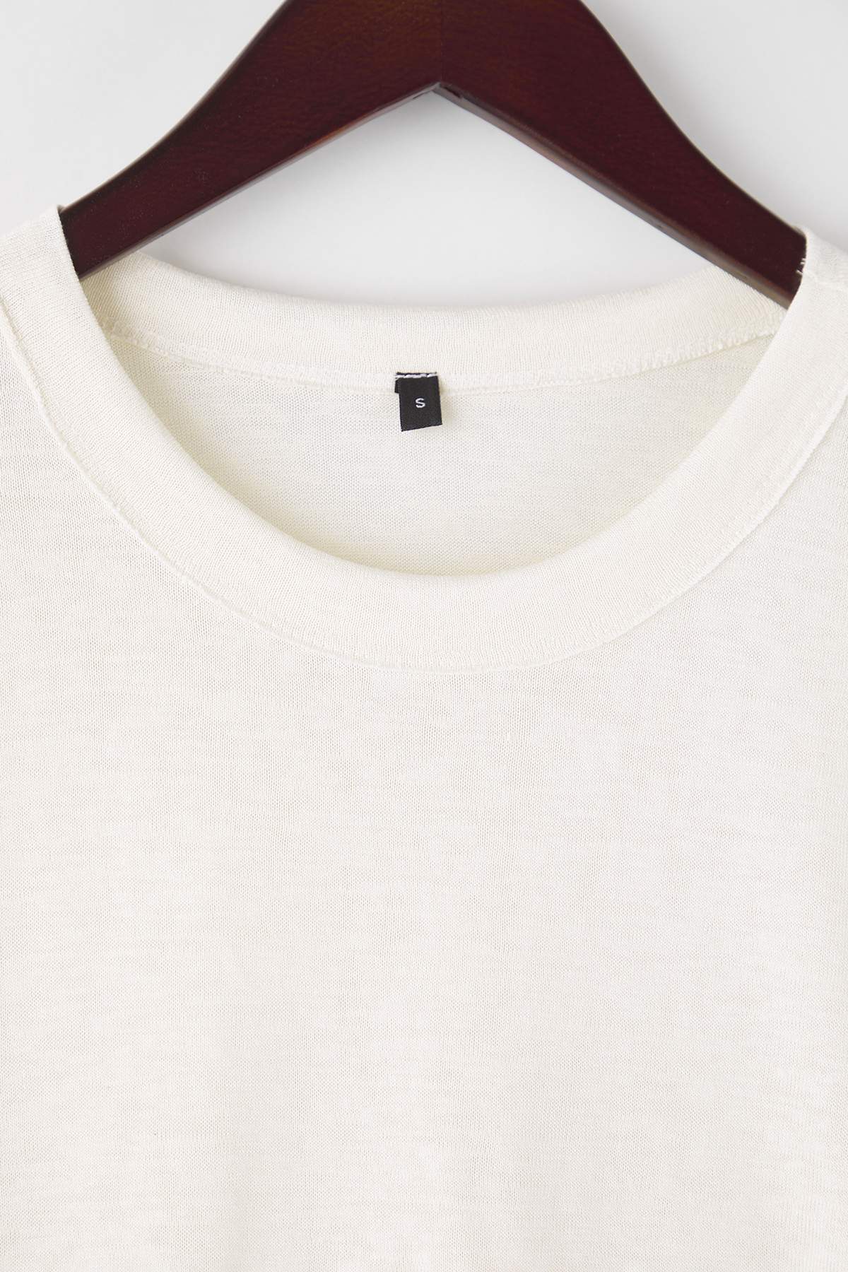 Trendyolmilla  Wardrobe Essentials – Ekru Bisiklet Yaka Örme T-shirt | TWOAW26TS00010 - Görsel 6