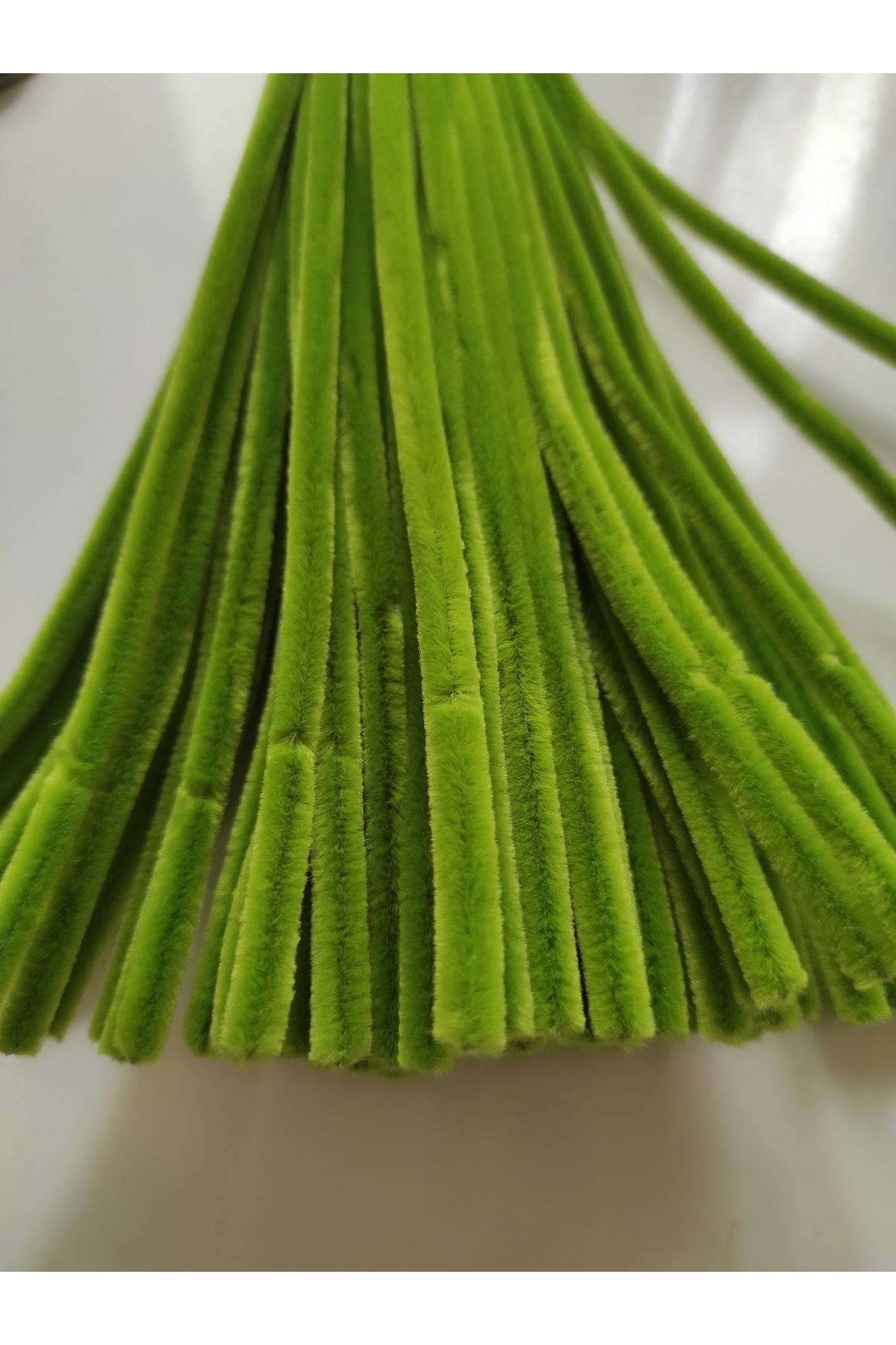 Butik 25 Adet Haki Ordu Yeşil Şönil, Çiçek Yapımına Uygun Tüylü Tel, 30 Cm 6 Mm