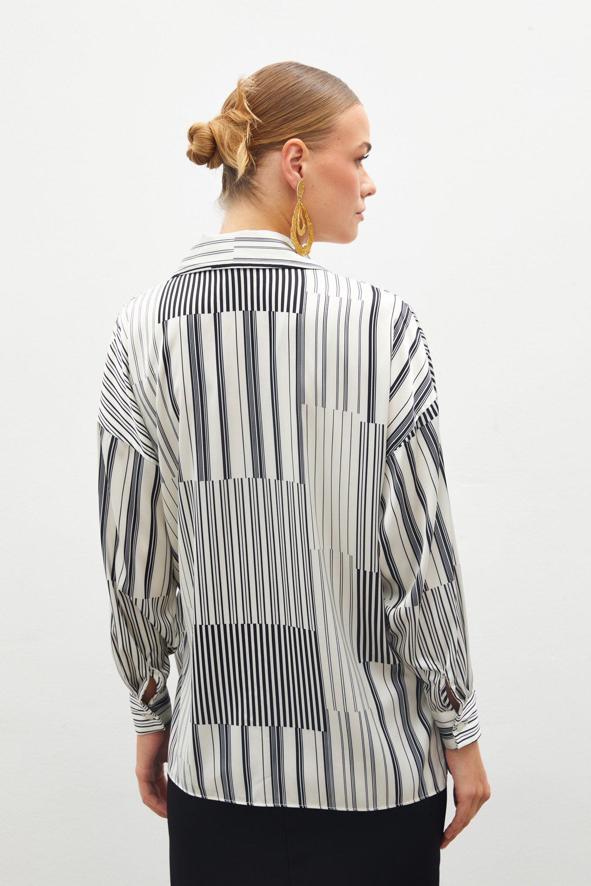 Sateen  Çizgili Düz Gömlek - Siyah - Görsel 5