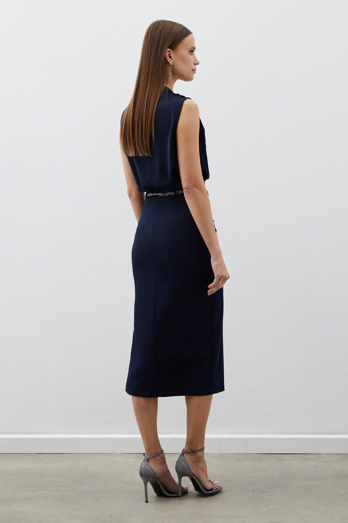 Sateen  Gümüş Zincirli Kalem Etek - Lacivert - Görsel 5