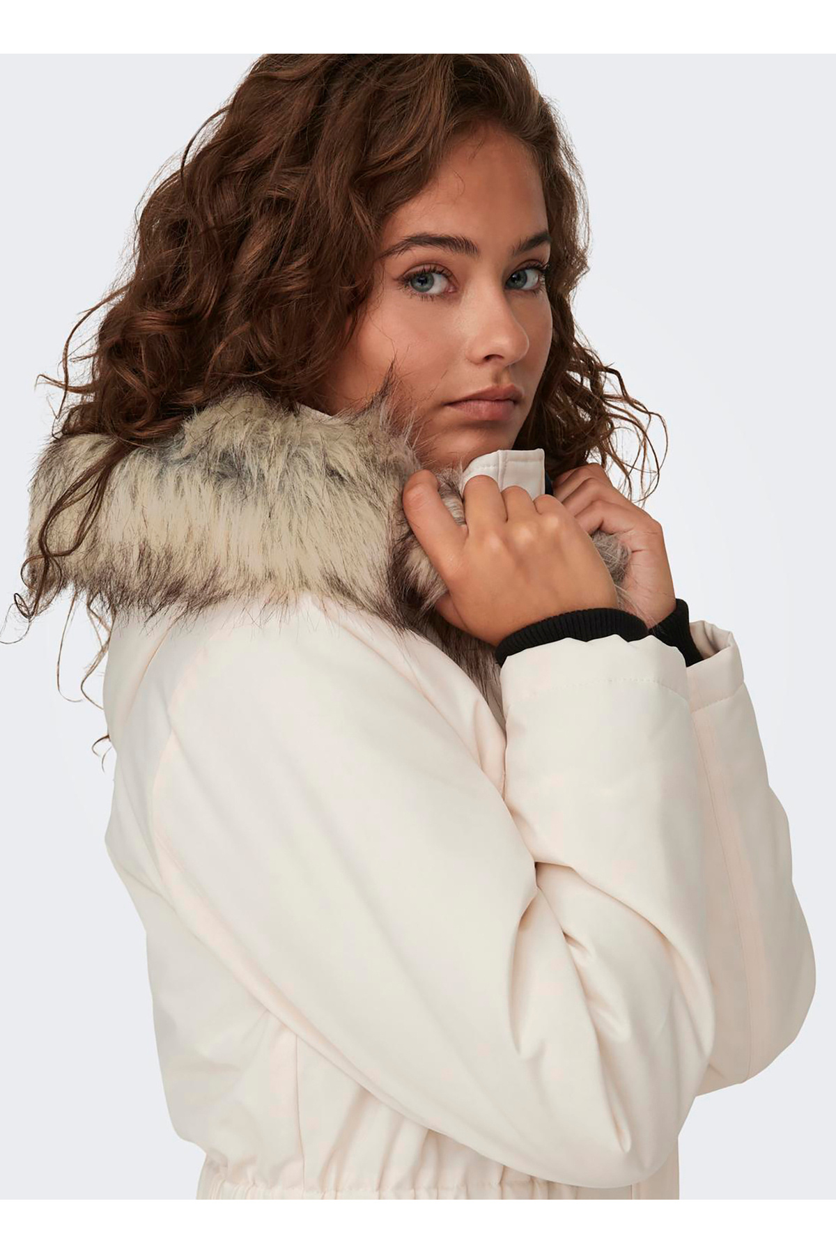 ONLY  Kırık Beyaz Kadın Kaban ONLIRIS FUR WINTER PARKA CC 2023 OT - Görsel 5