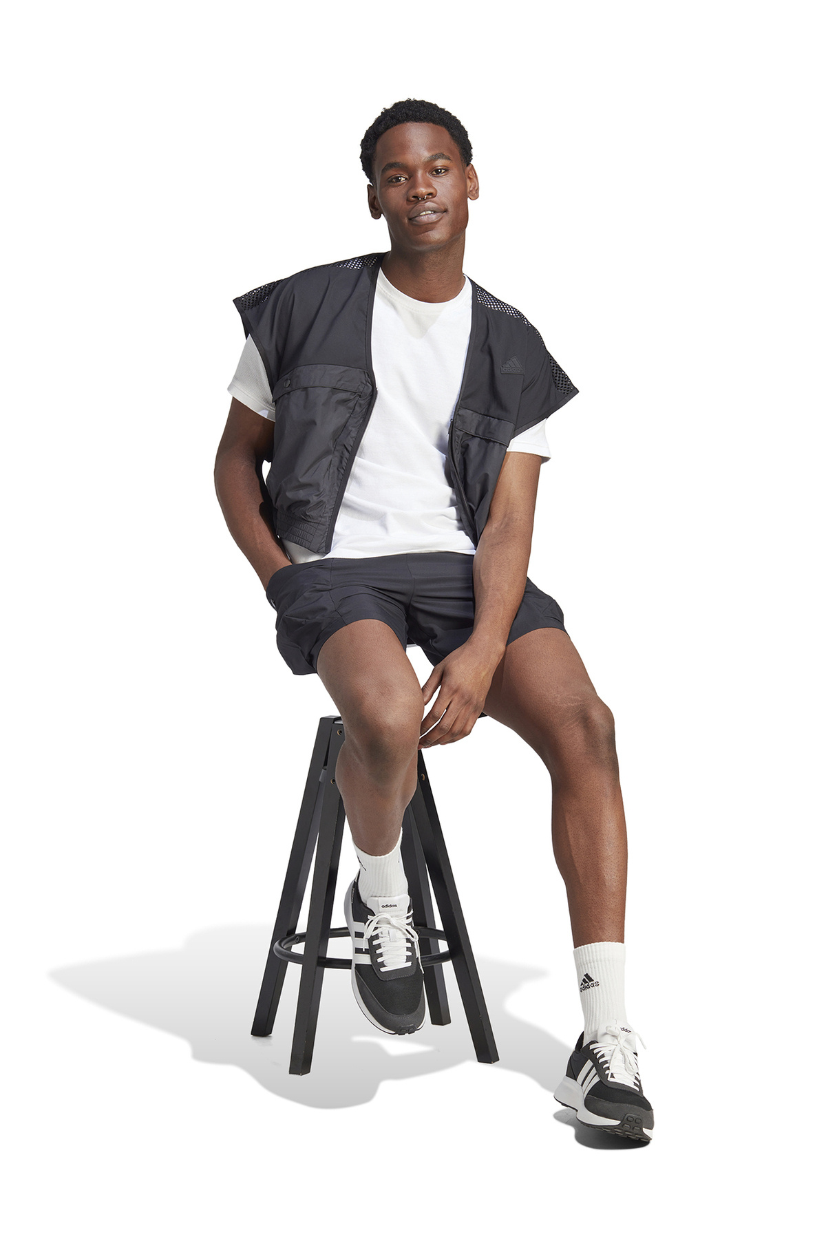 آدیداس جلیقه مردانه مشکی یقه ایستاده سایز معمولی IC6735 M CE Q2 PR VEST